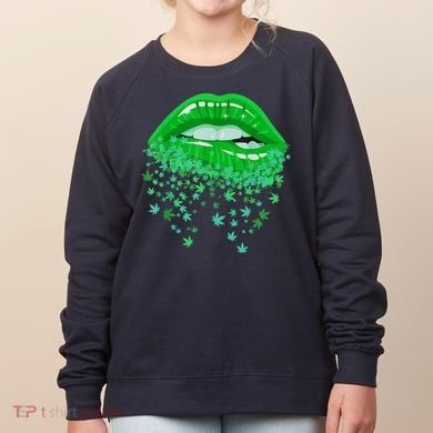 Sexy Lips 420 Cannabis Marijuana Weed Pot Leaf Lover Gift Women's Sweatshirt