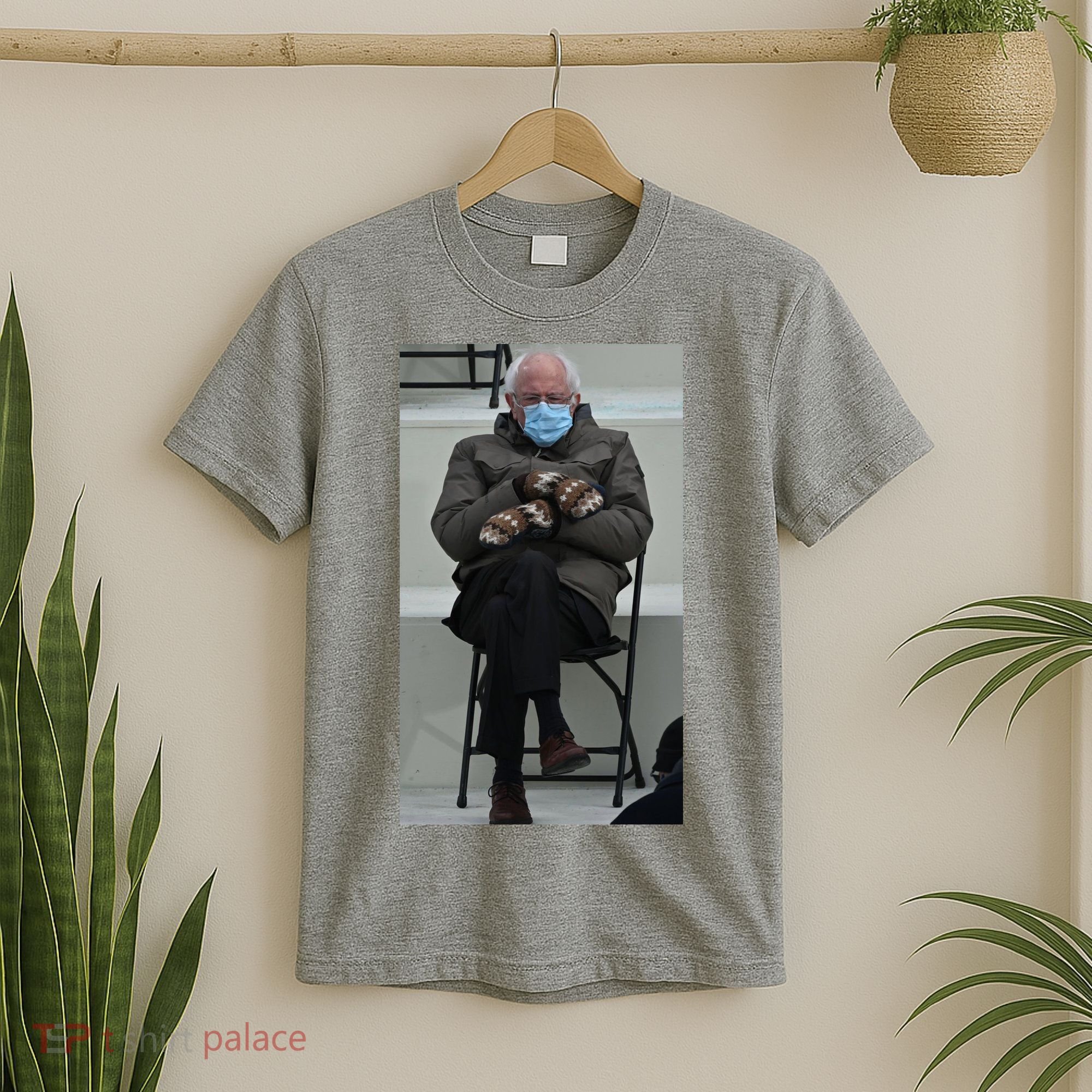 Sleepy Bernie Sanders Mittens Sitting Inauguration T-Shirt