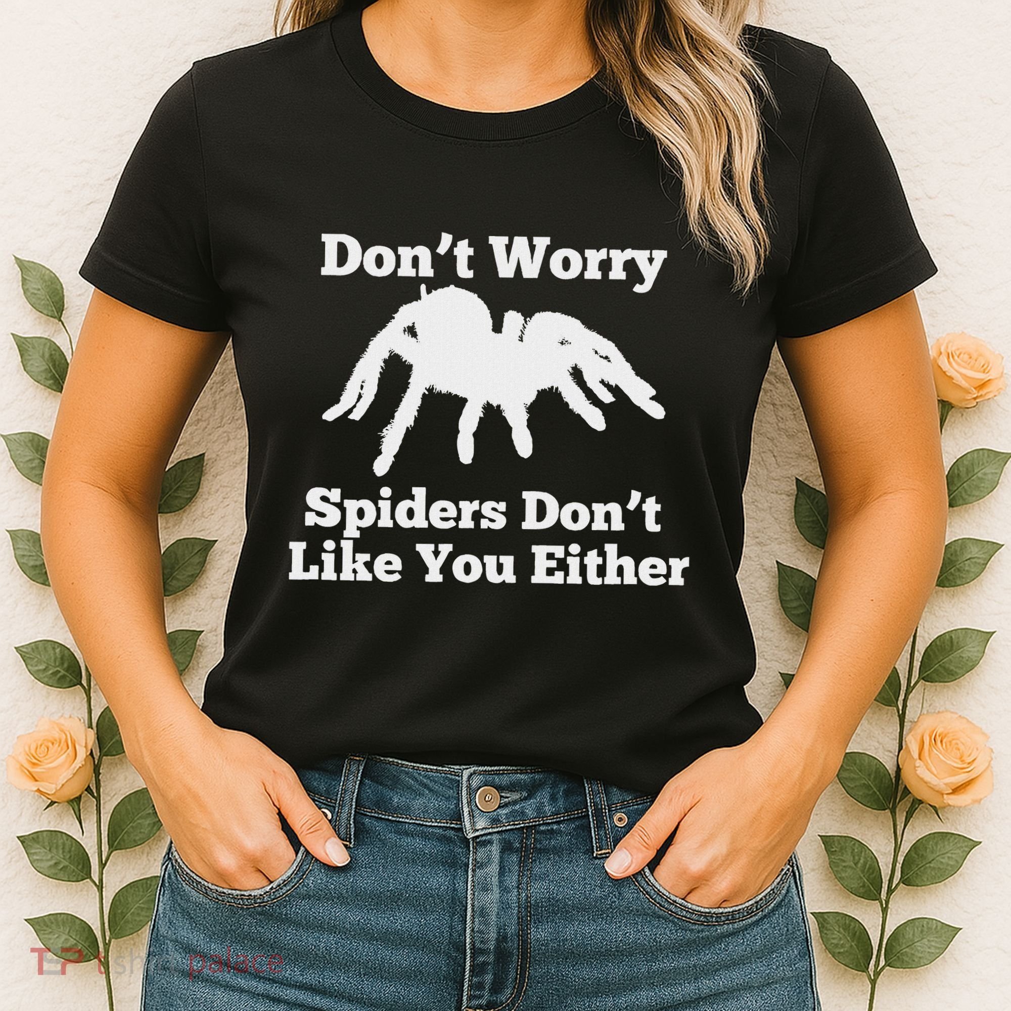 Spider Lover Gift For Women Fear Scared Tarantula Creepy Women's T-Shirt