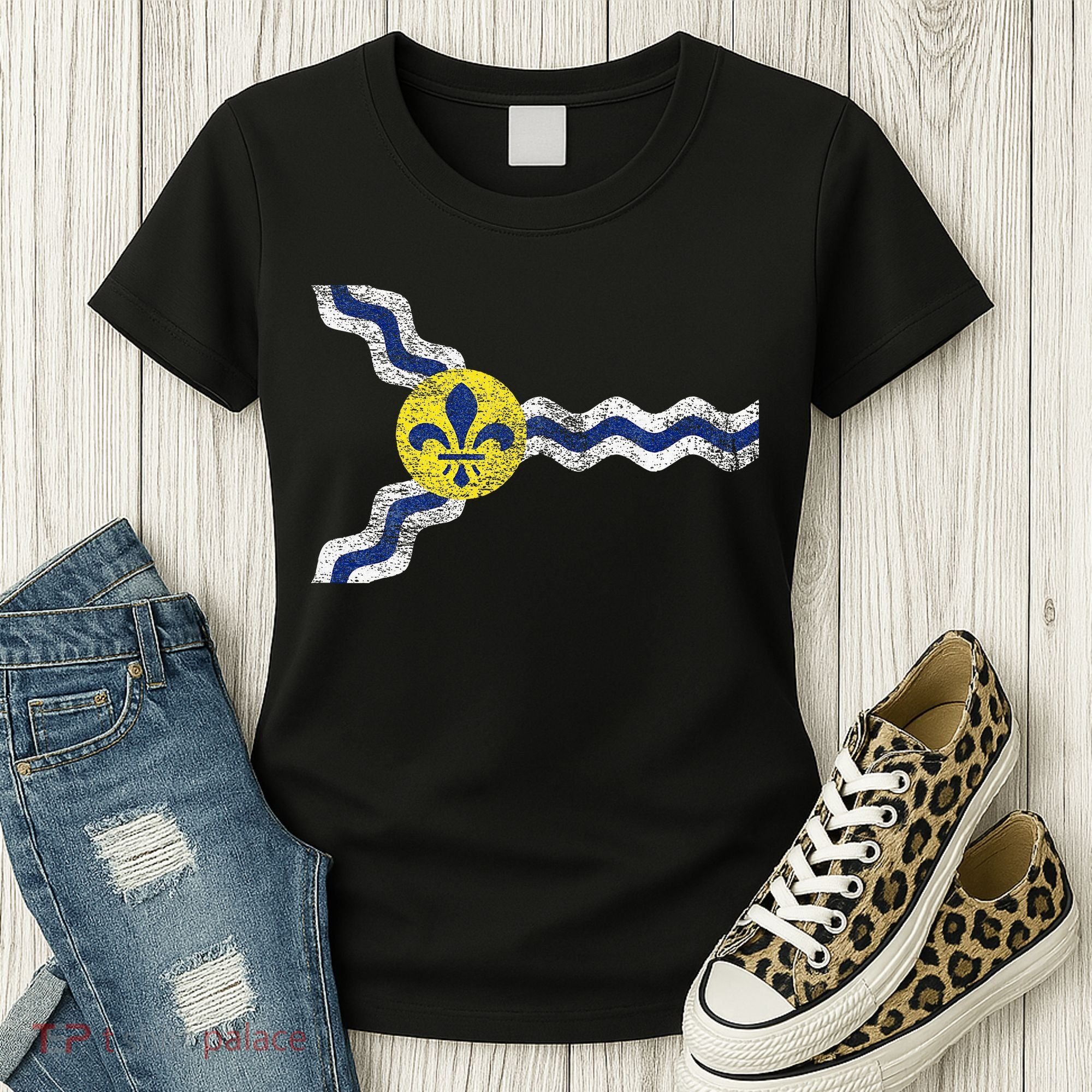 St. Louis Miss Souri Fleur De Lis Flag Women's T-Shirt