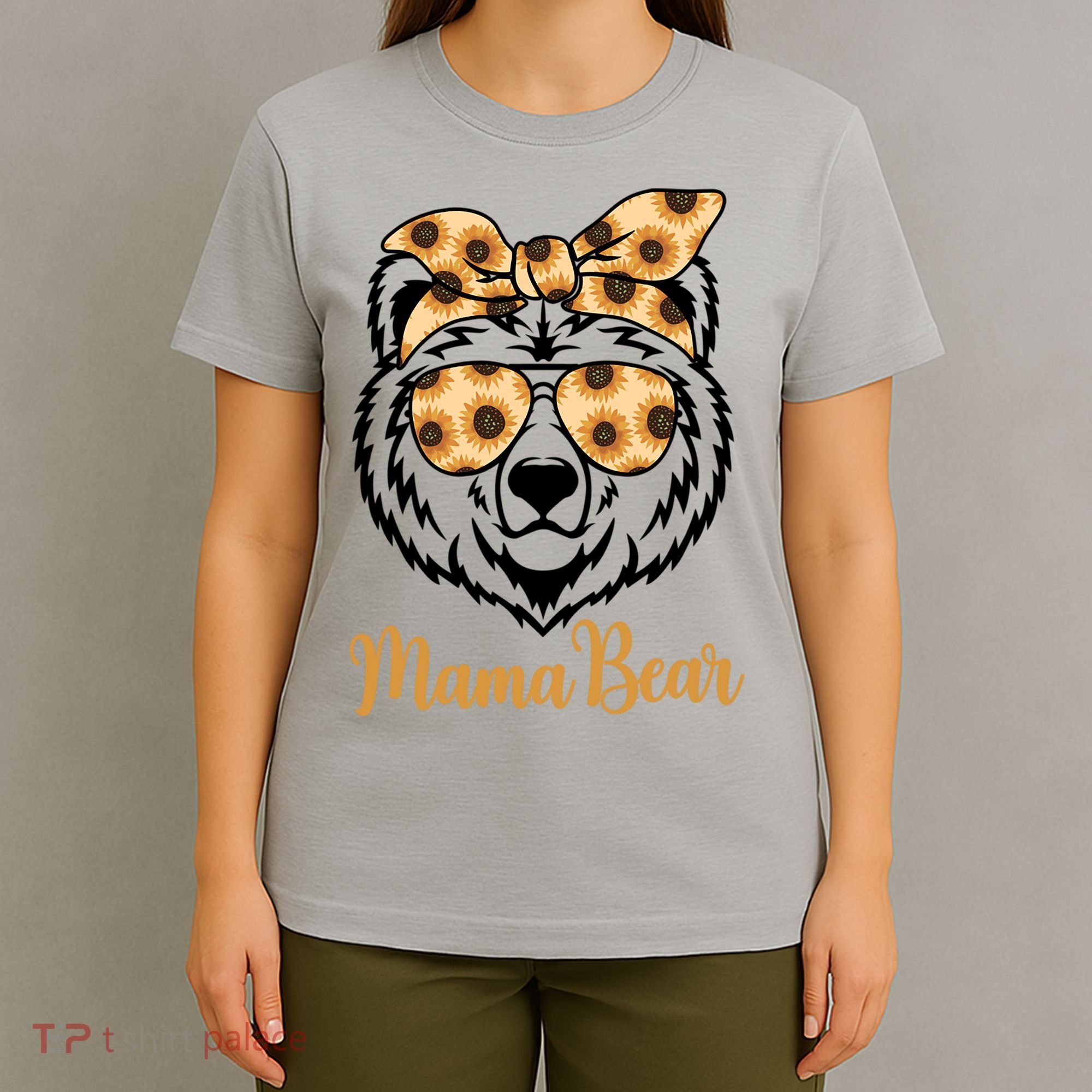 Sunflower Mama Bear With Sunglasses Bandana Momma Mothers Dy  T-Shirt