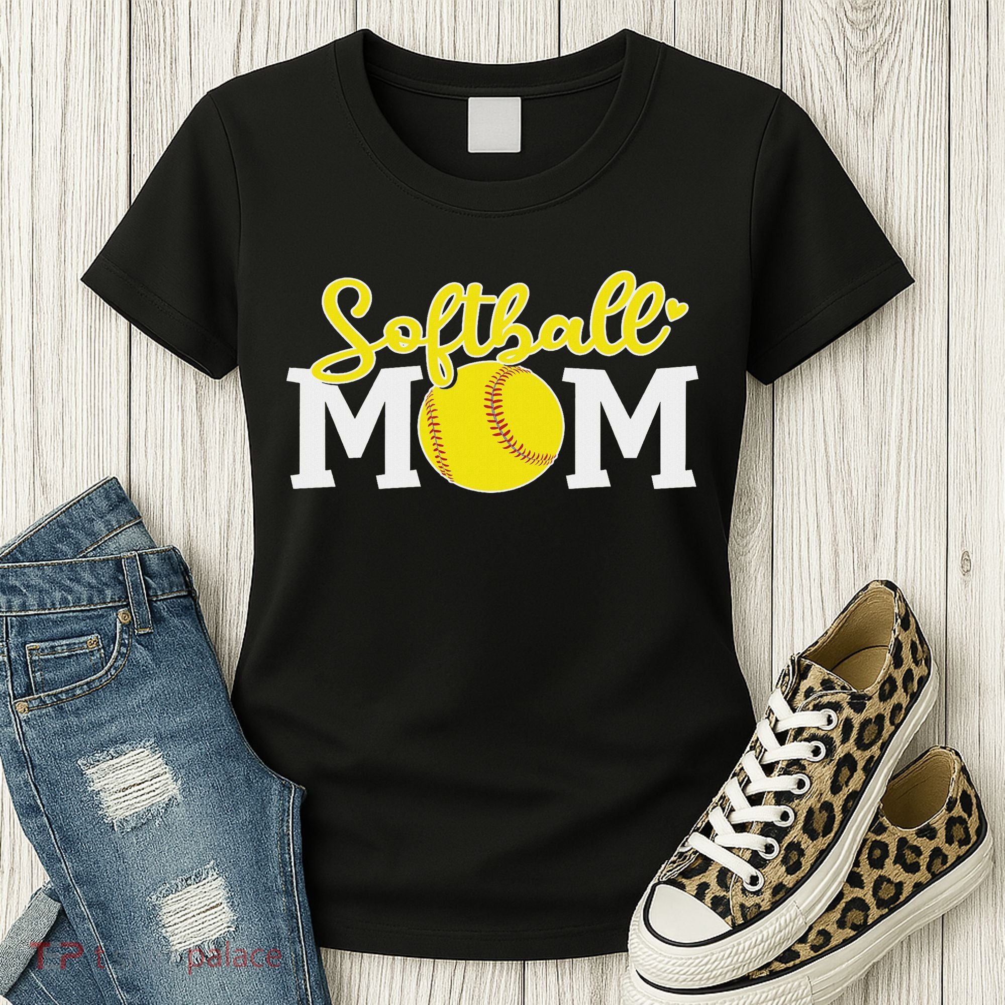 Softball Mom Cute For Mother Love Softball Women's T-Shirt