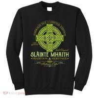 Slainte Mhaith Celtic Knot Cross Irish Original Green Sweatshirt thumb 0