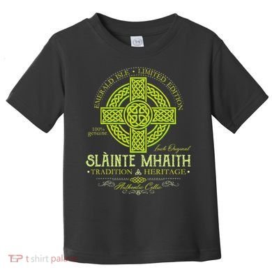 Slainte Mhaith Celtic Knot Cross Irish Original Green Toddler T-Shirt