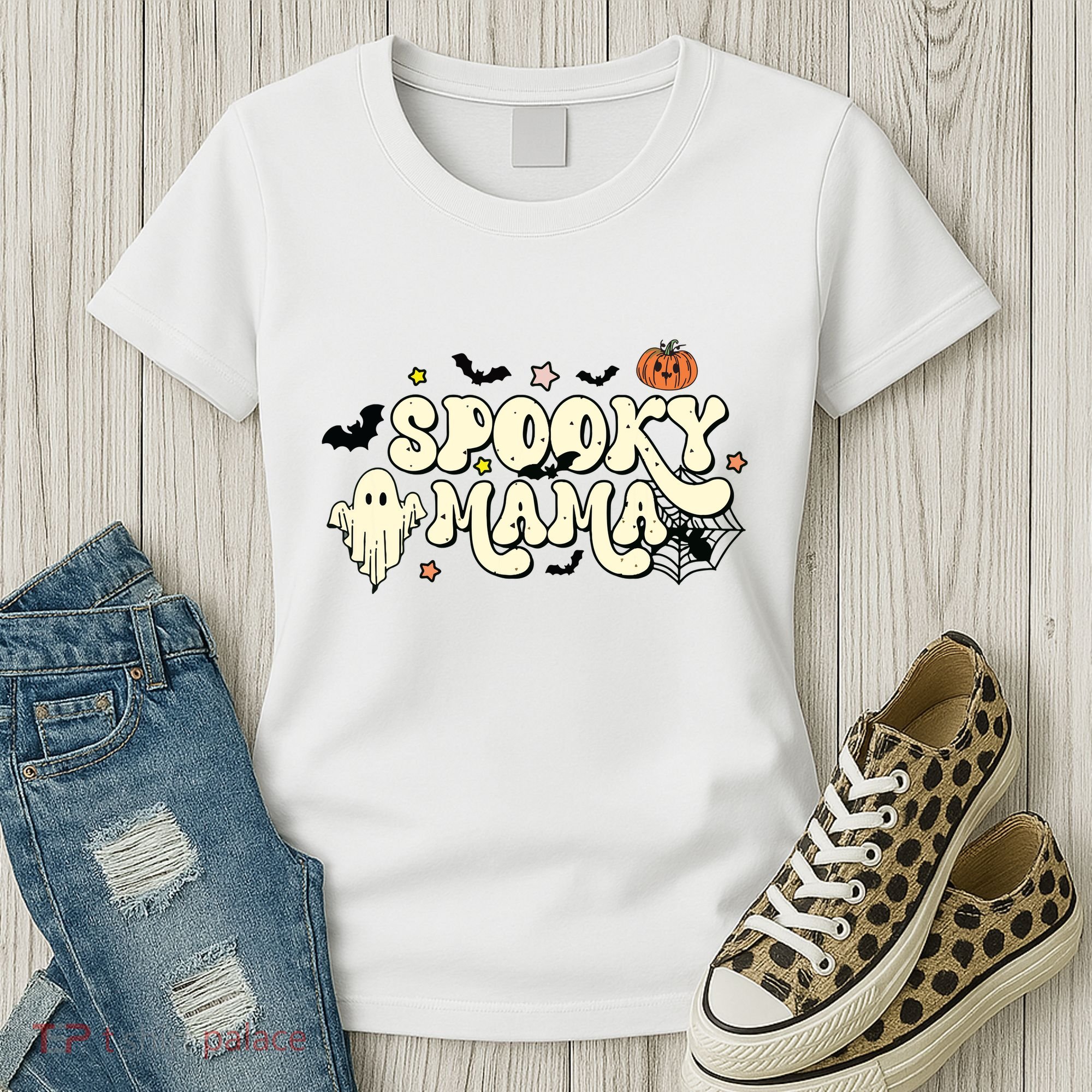 Spooky Mama Groovy Ghost Bat Pumpkin Creepy Retro Halloween Women's T-Shirt