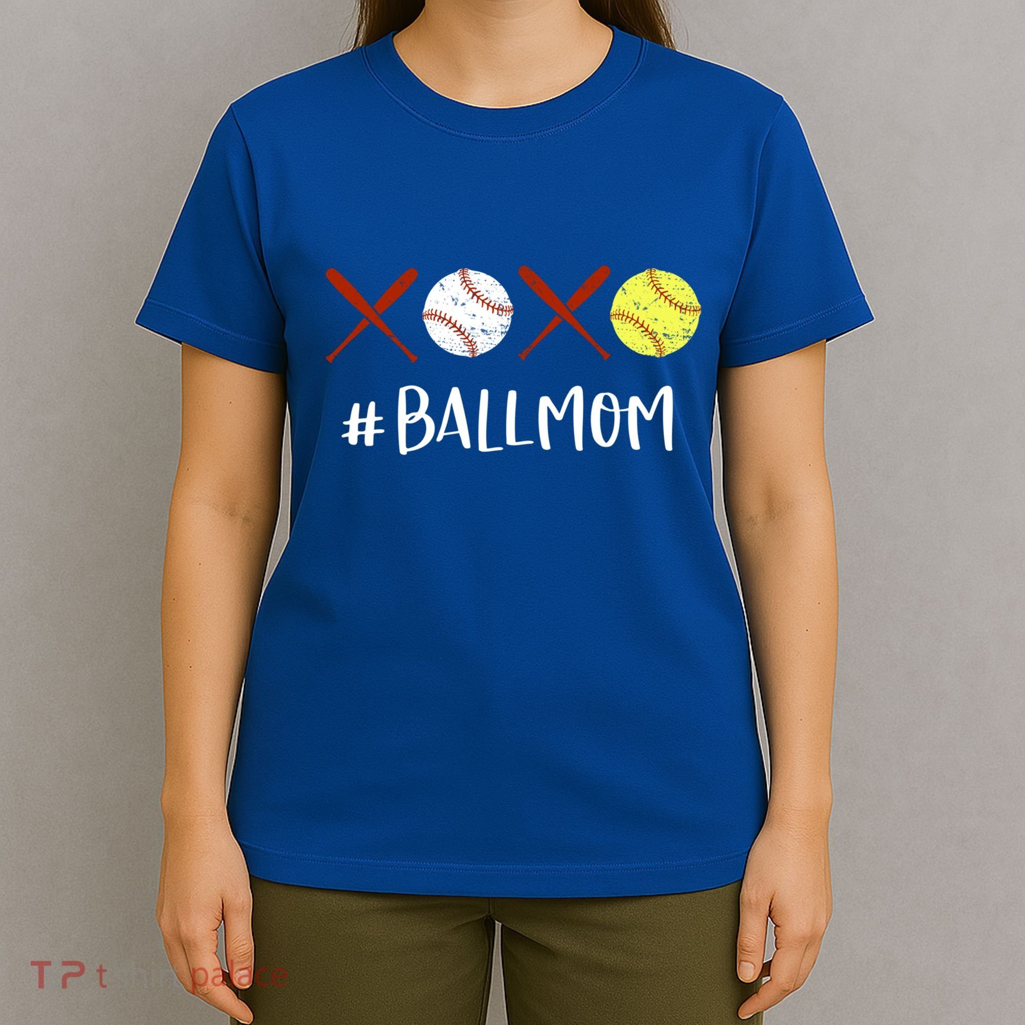 Softball Mom Gift Baseball Mom Great Gift Funny Gift T-Shirt