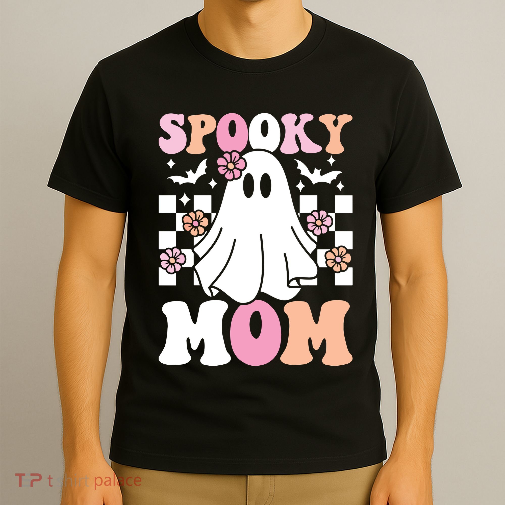 Spooky Mom Halloween Ghost Costume Retro Groovy T-Shirt