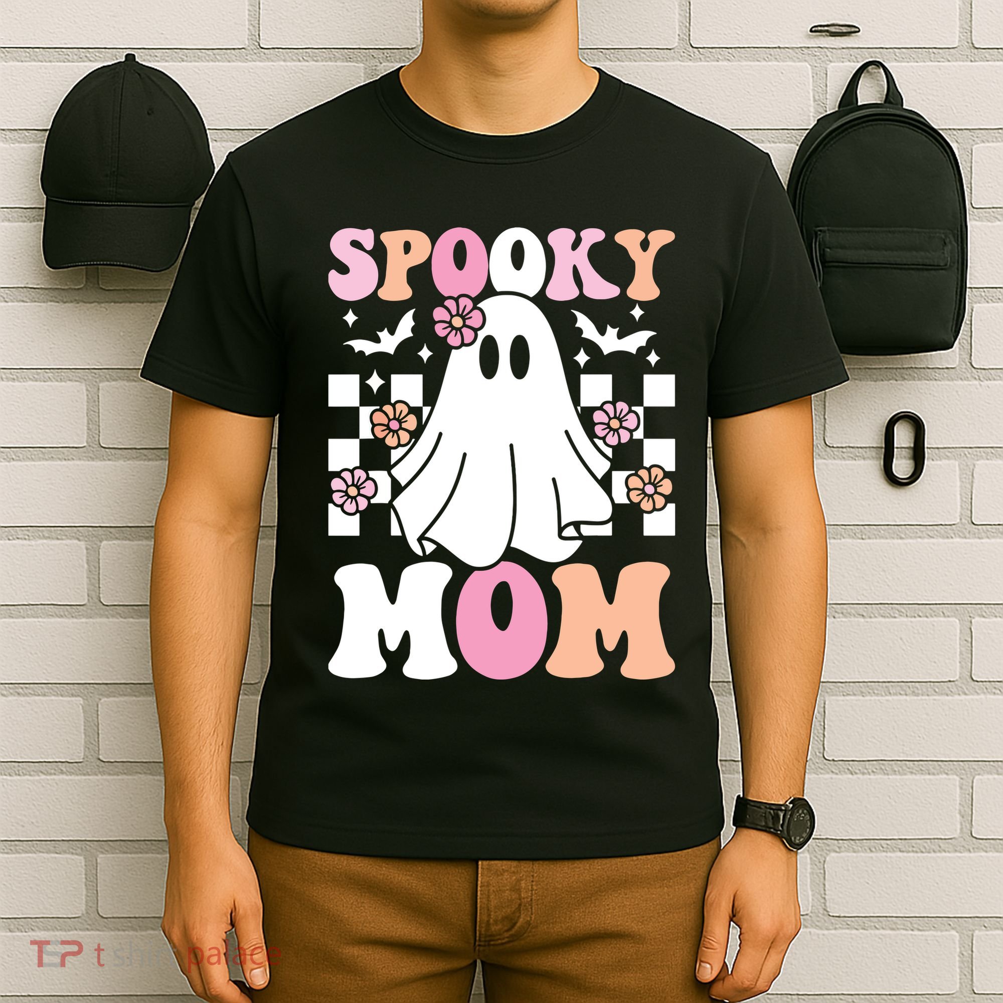 Spooky Mom Halloween Ghost Costume Retro Groovy T-Shirt