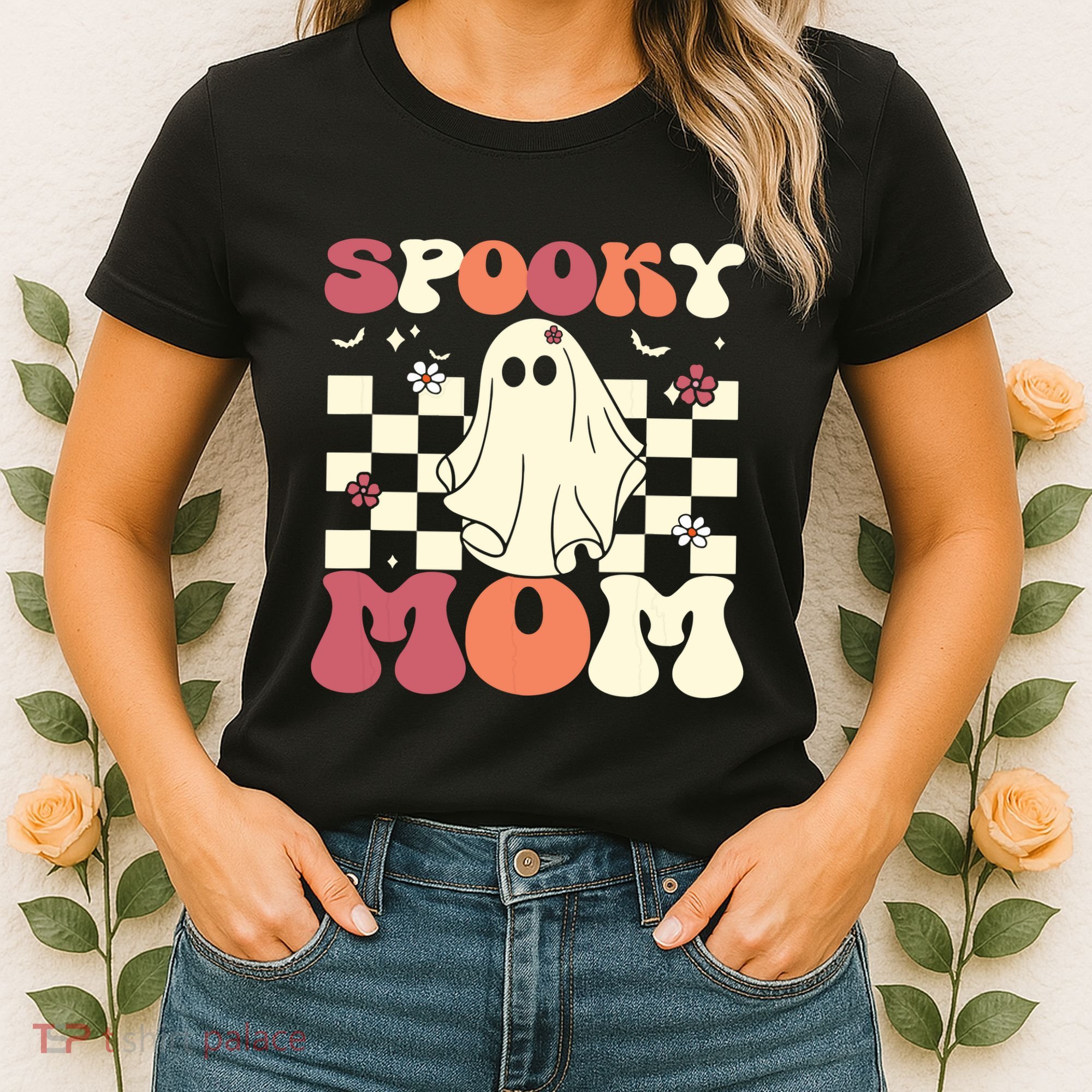 Spooky Mom Halloween Ghost Costume Retro Groovy Women's T-Shirt