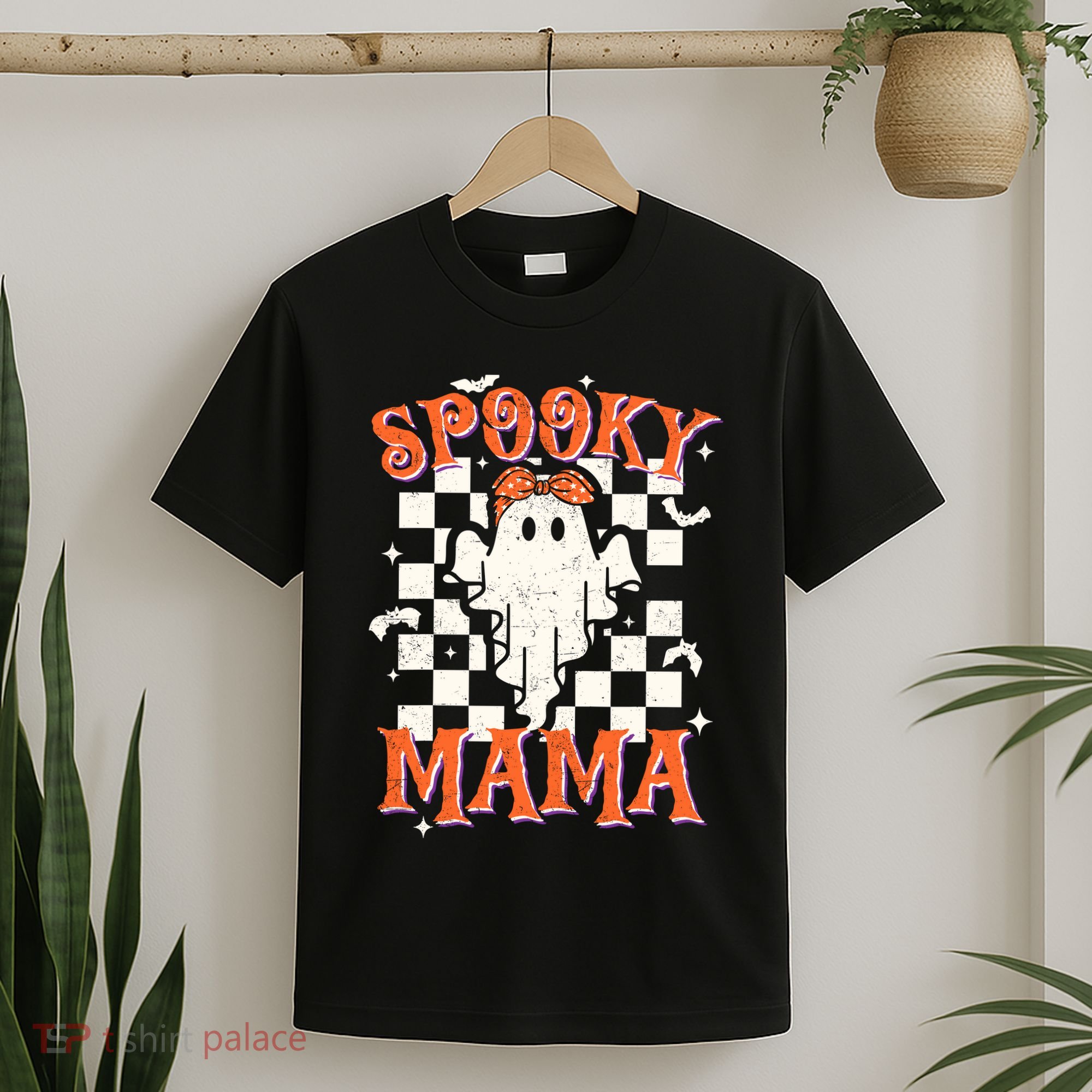 Spooky Mama Mom Cute Ghost Retro Spooky Season Halloween T-Shirt