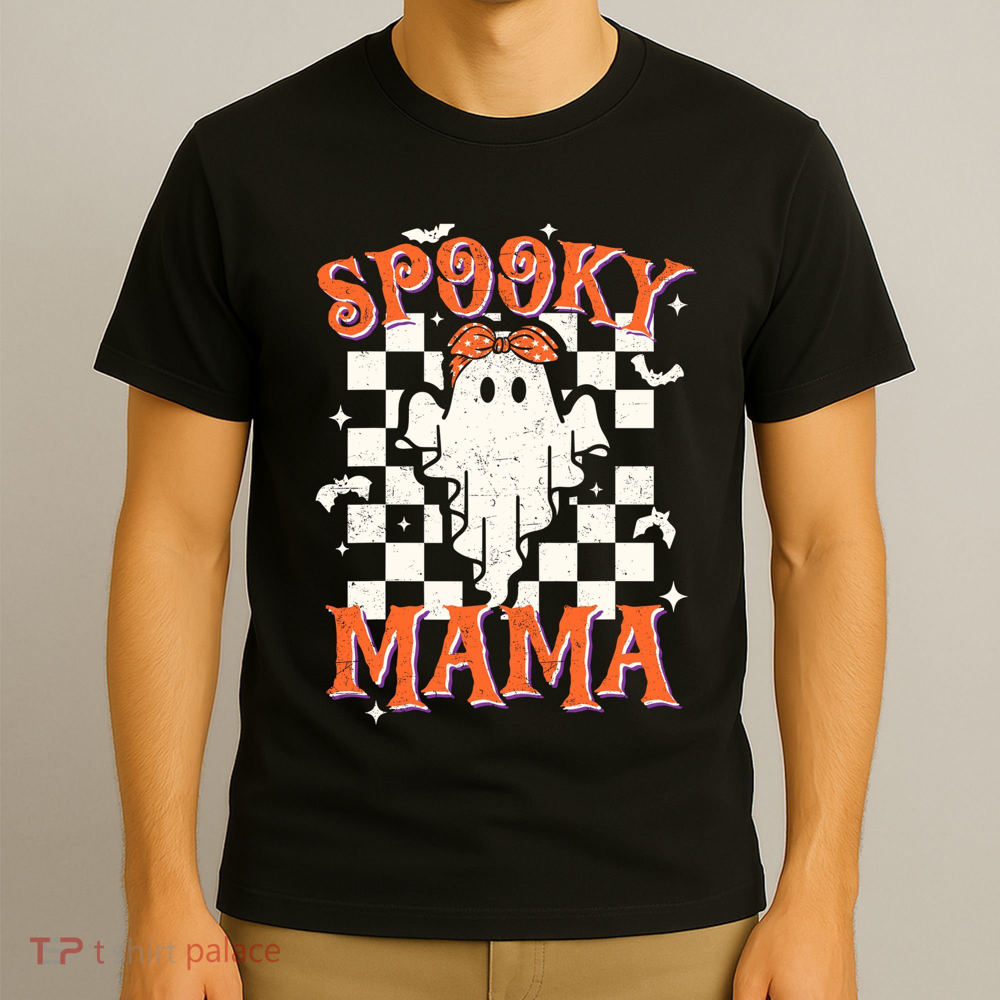 Spooky Mama Mom Cute Ghost Retro Spooky Season Halloween T-Shirt