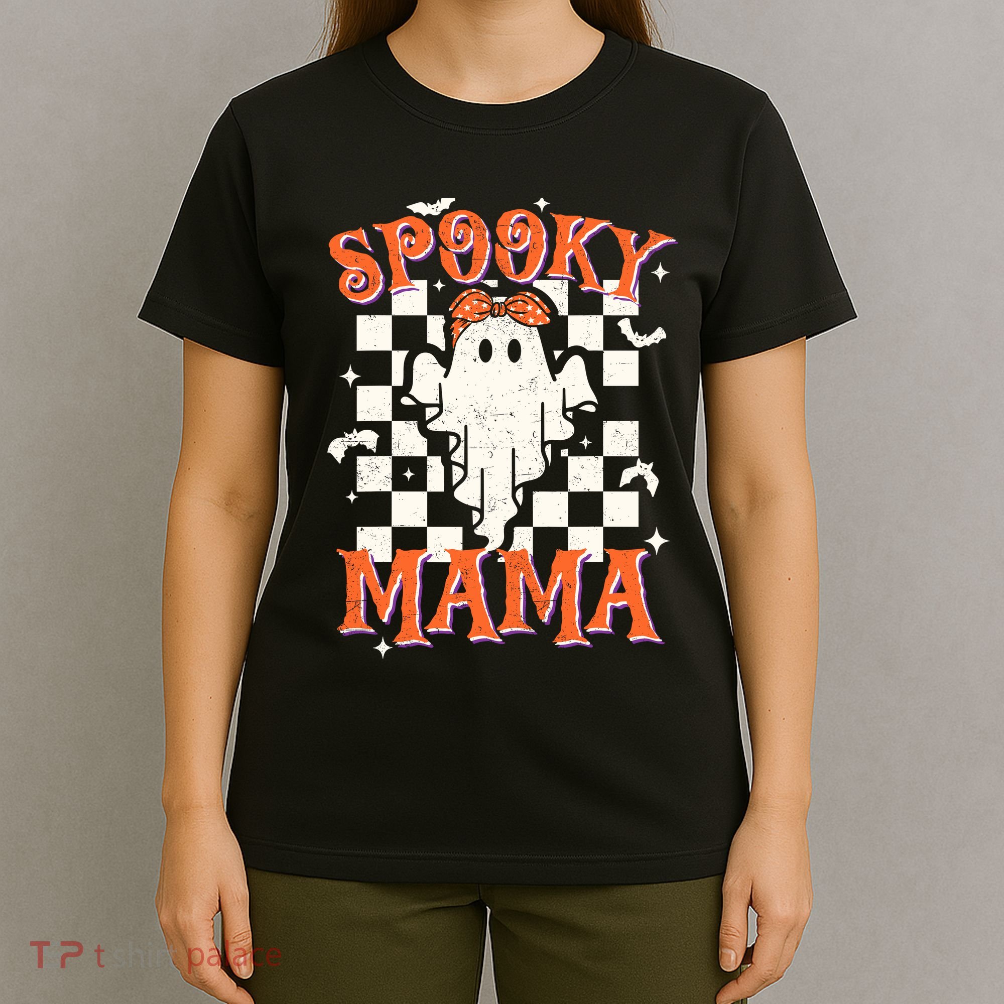 Spooky Mama Mom Cute Ghost Retro Spooky Season Halloween T-Shirt