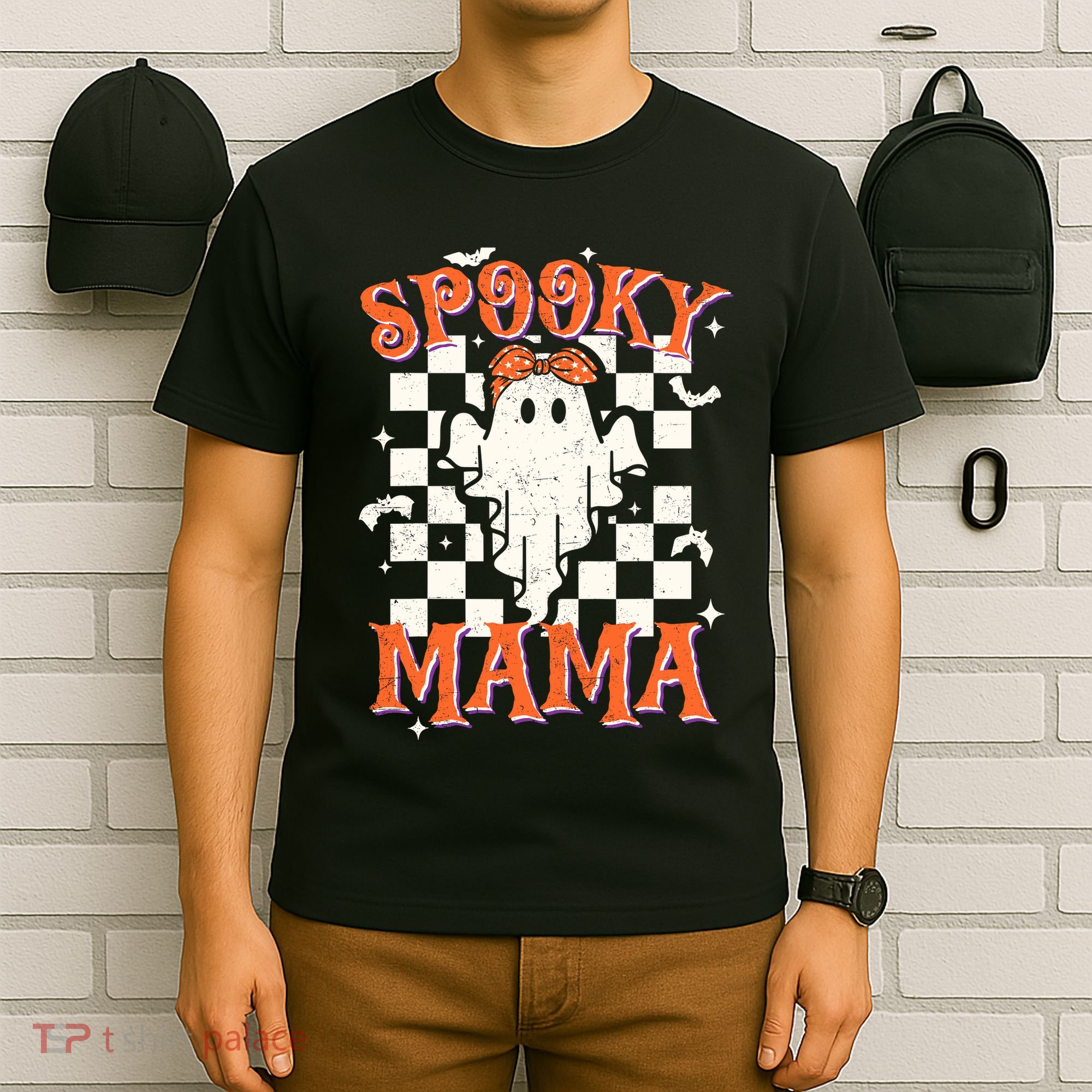 Spooky Mama Mom Cute Ghost Retro Spooky Season Halloween T-Shirt