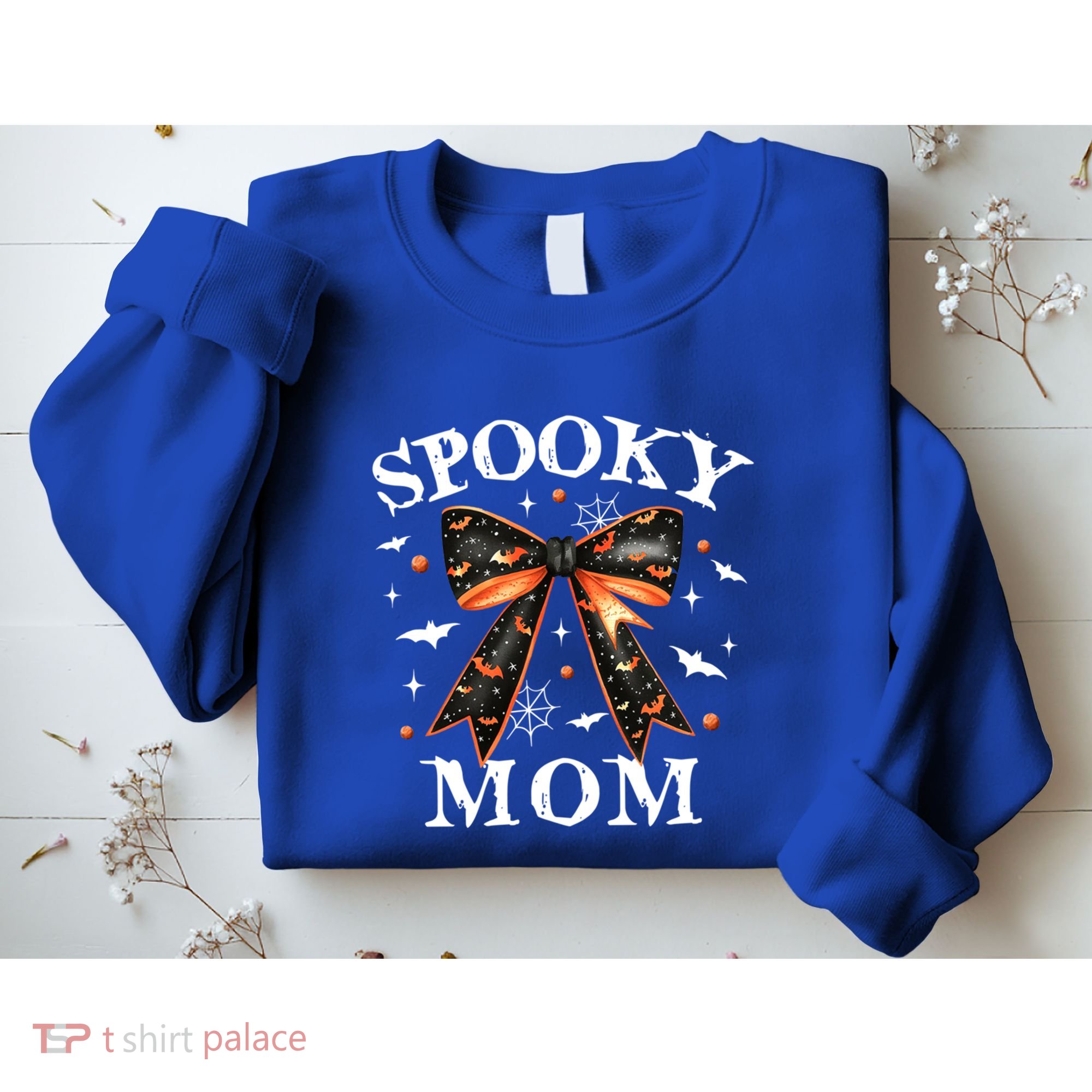 Spooky Mama Spooky Mom Retro Spooky Season Mama Halloween Gift Sweatshirt