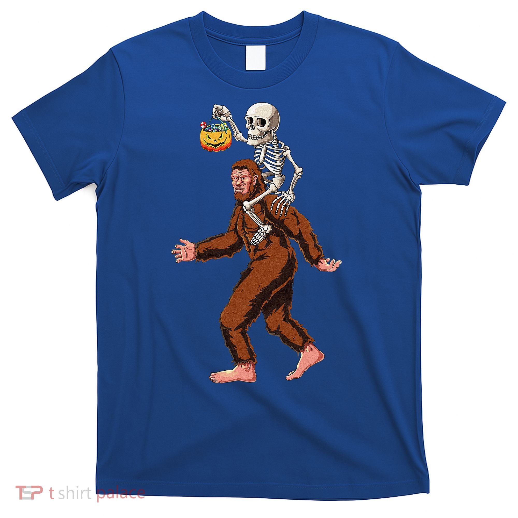 Skeleton On Bigfoot Funny Sasquatch Yeti Halloween Costume T-Shirt