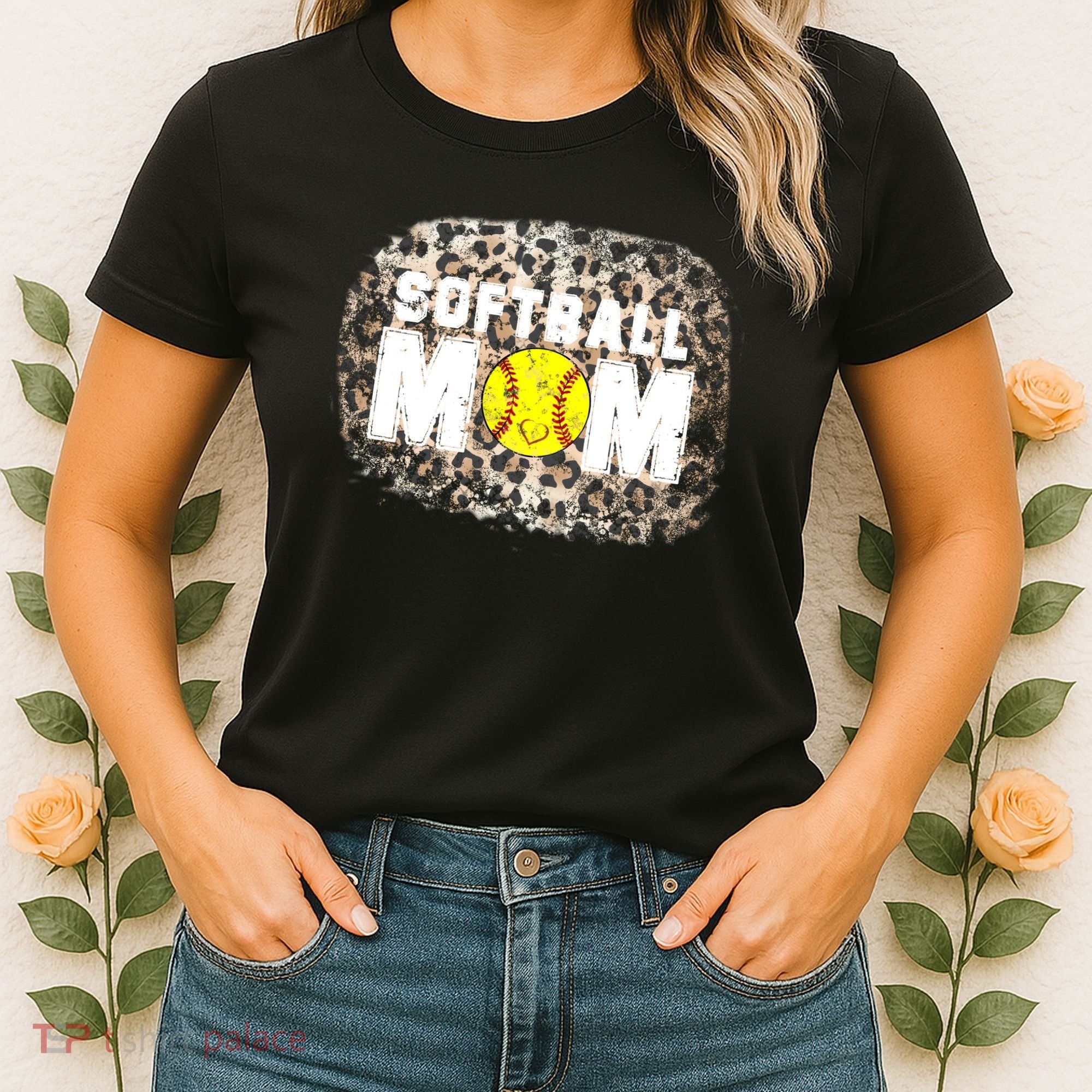 Softball Mom leopard Background Women's T-Shirt