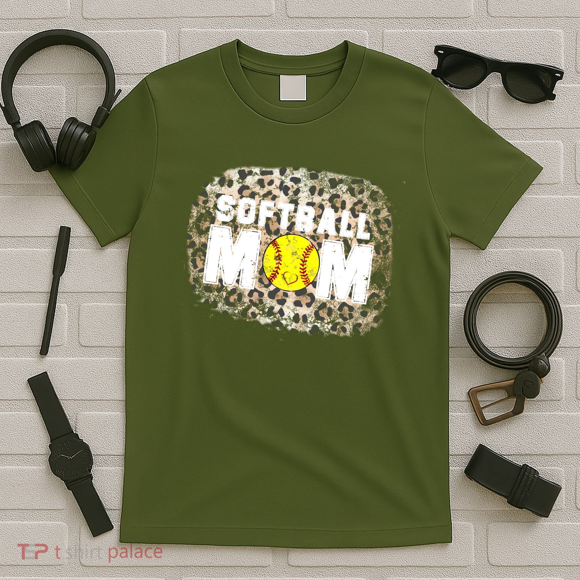 Softball Mom leopard Background T-Shirt