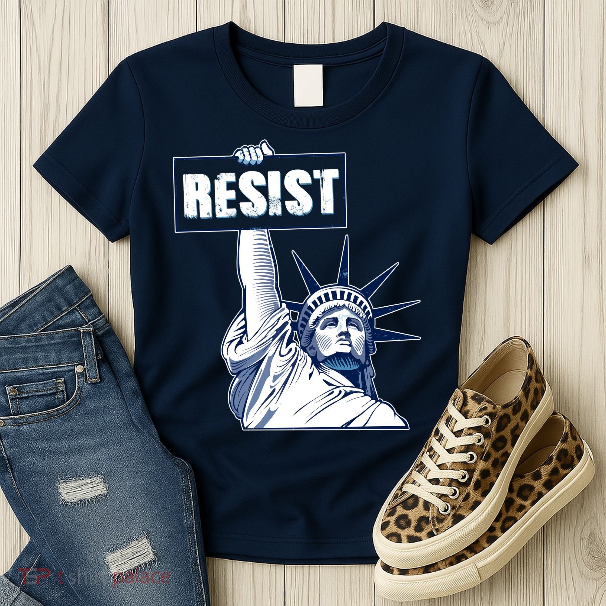 Statue of Liberty Resist Protest Fight Women's T-Shirt