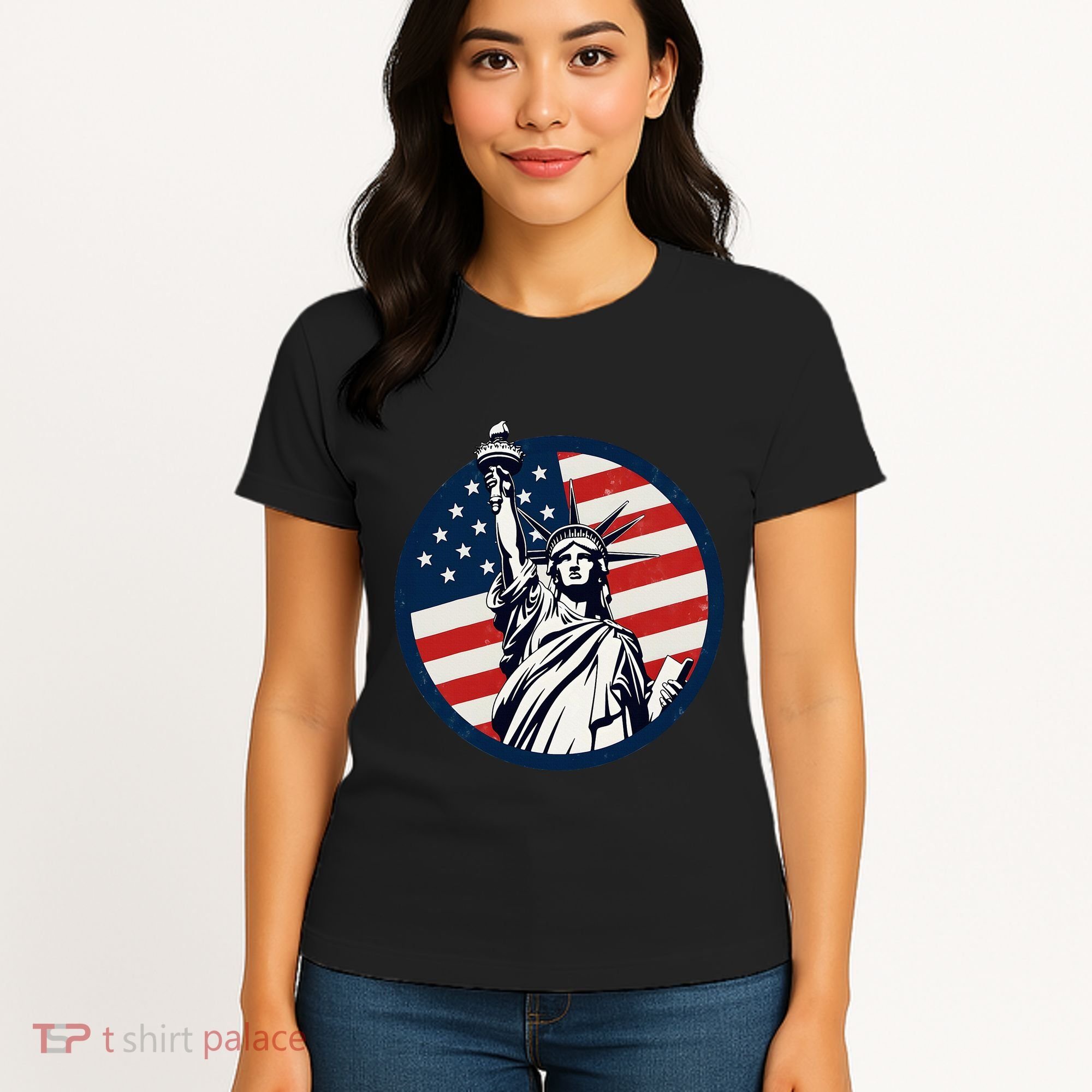 Statue Of Liberty With American Flag Fourth Of July Women's T-Shirt