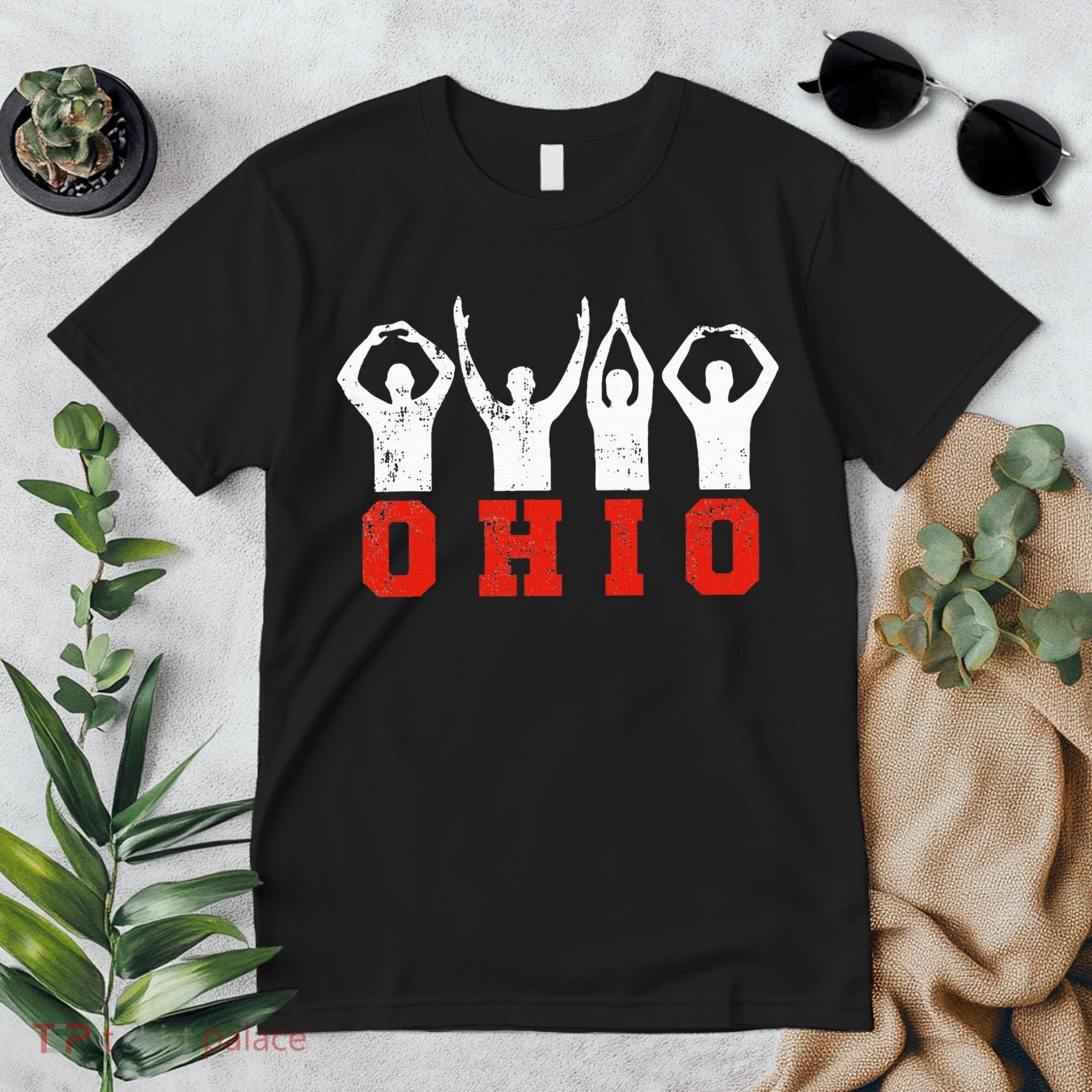 State Of Ohio Ohioan OH Trendy Distressed Premium T-Shirt