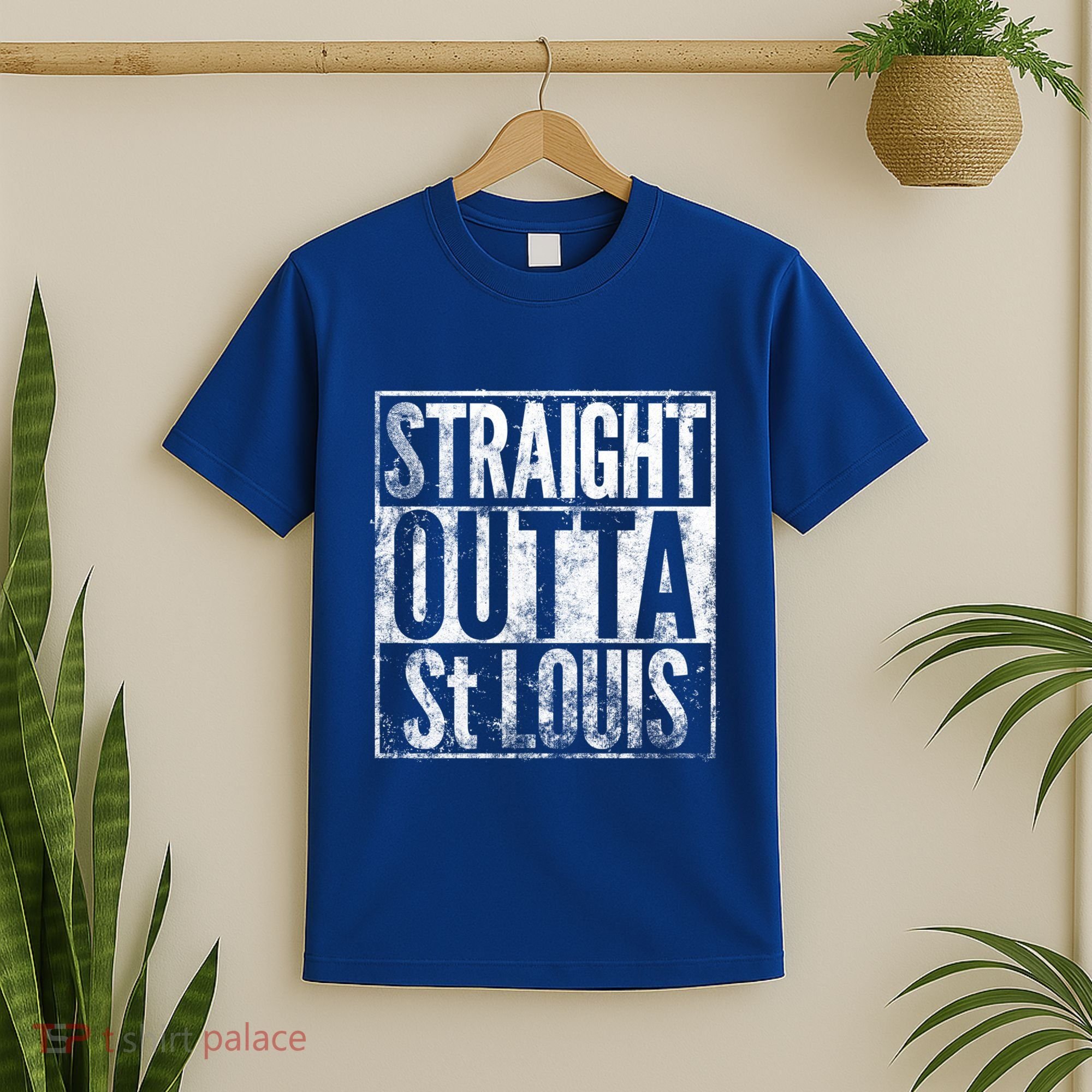 Straight Outta St Louis Missouri Distressed Effect Great Gift T-Shirt