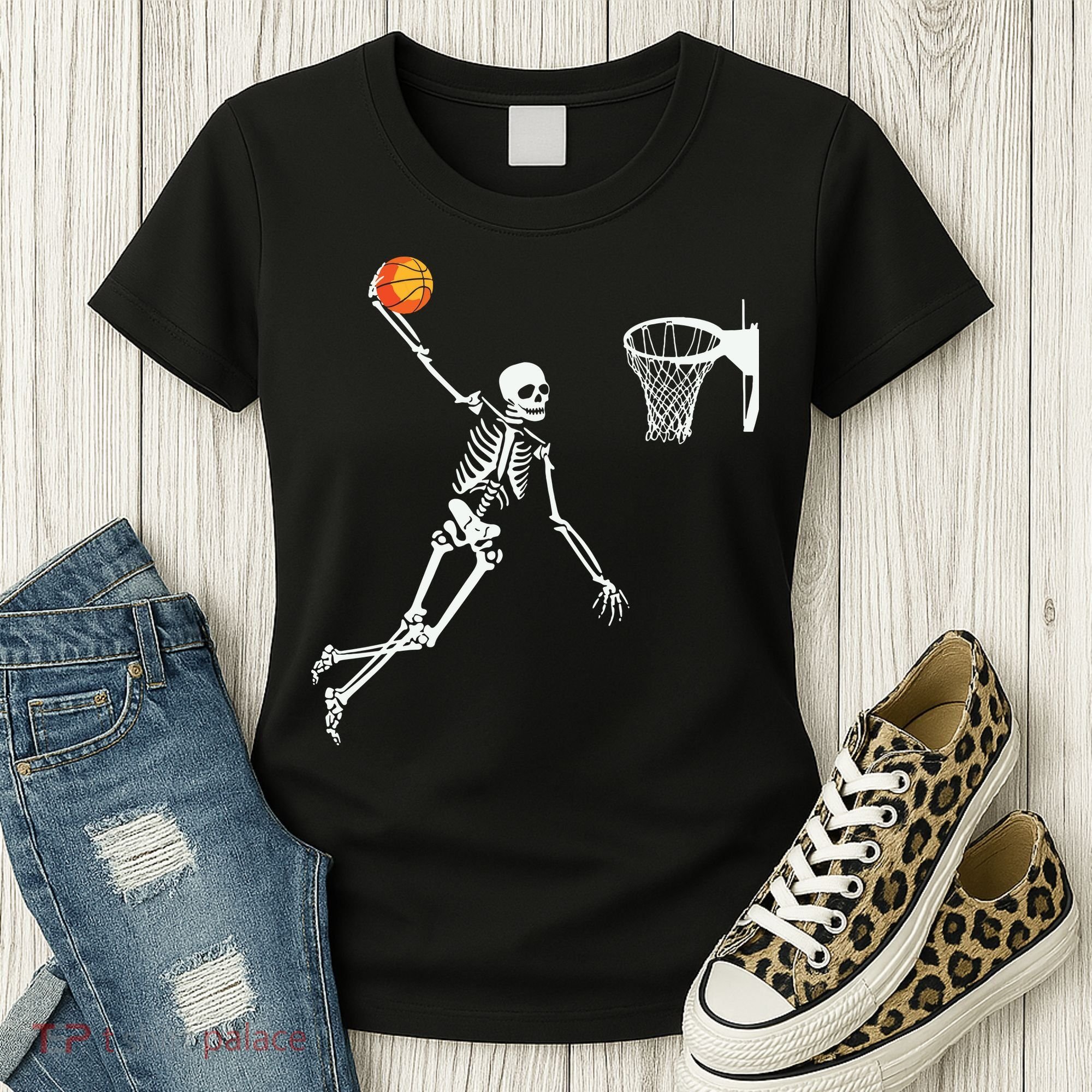 Skeleton Playing Basketball Halloween Costume Boy Kids Women's T-Shirt