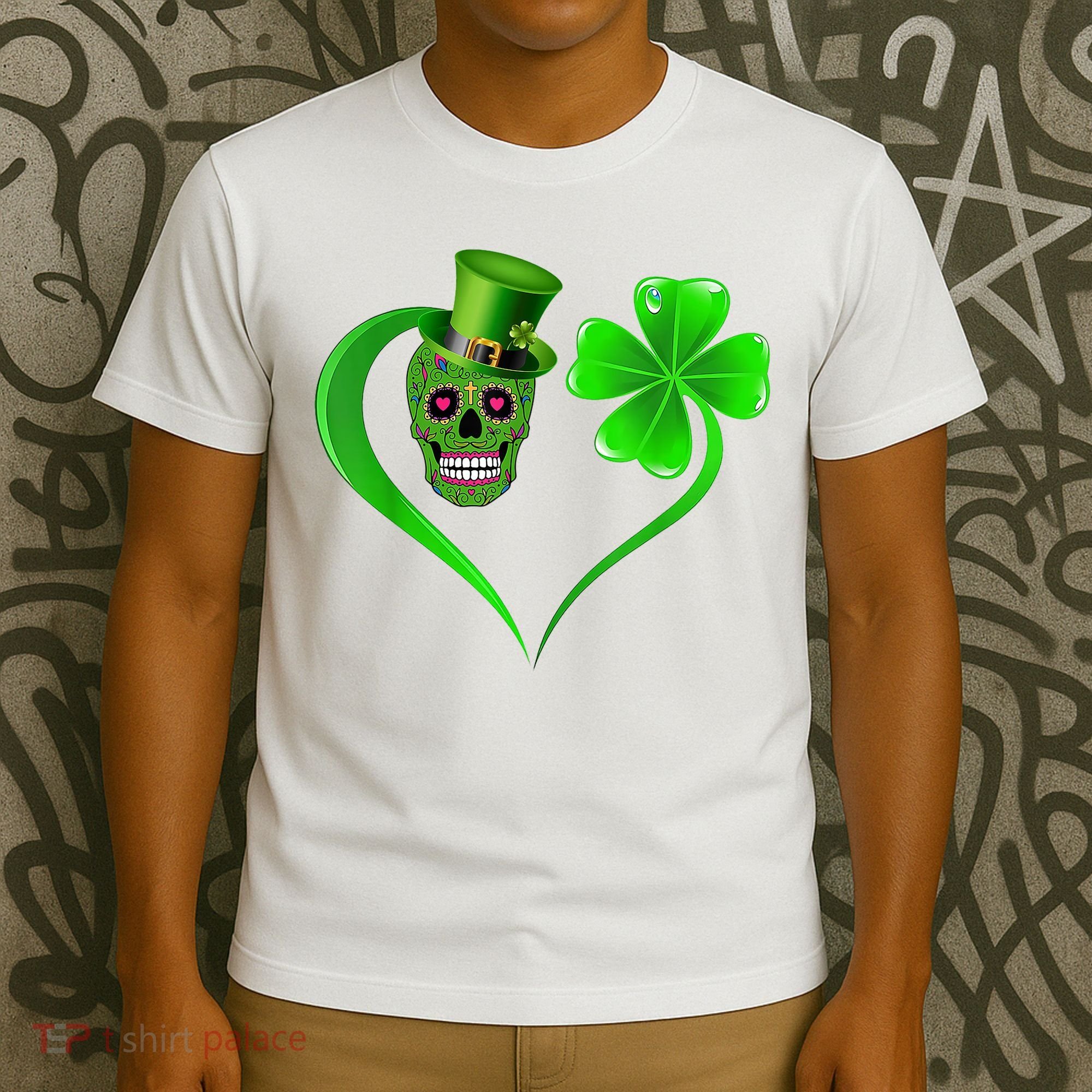 St Patricks Clover Skull Heart Funny St Patricks Day T-Shirt