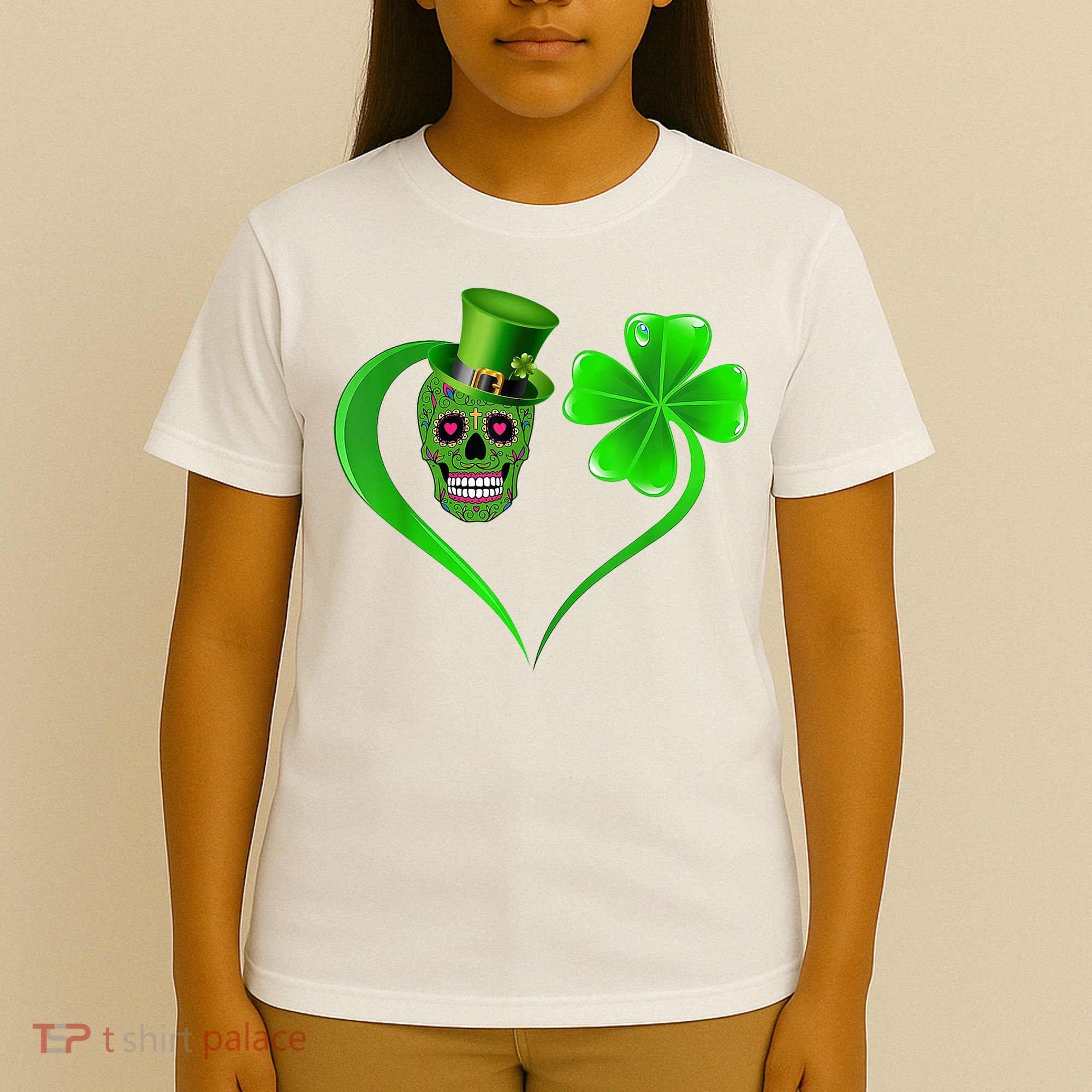 St Patricks Clover Skull Heart Funny St Patricks Day T-Shirt