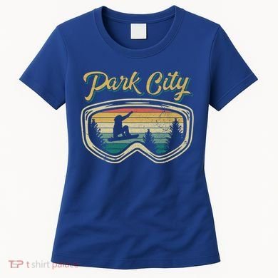 Snowboard Park City Utah Distressed Goggles Big Air Snow Gift Women's T-Shirt
