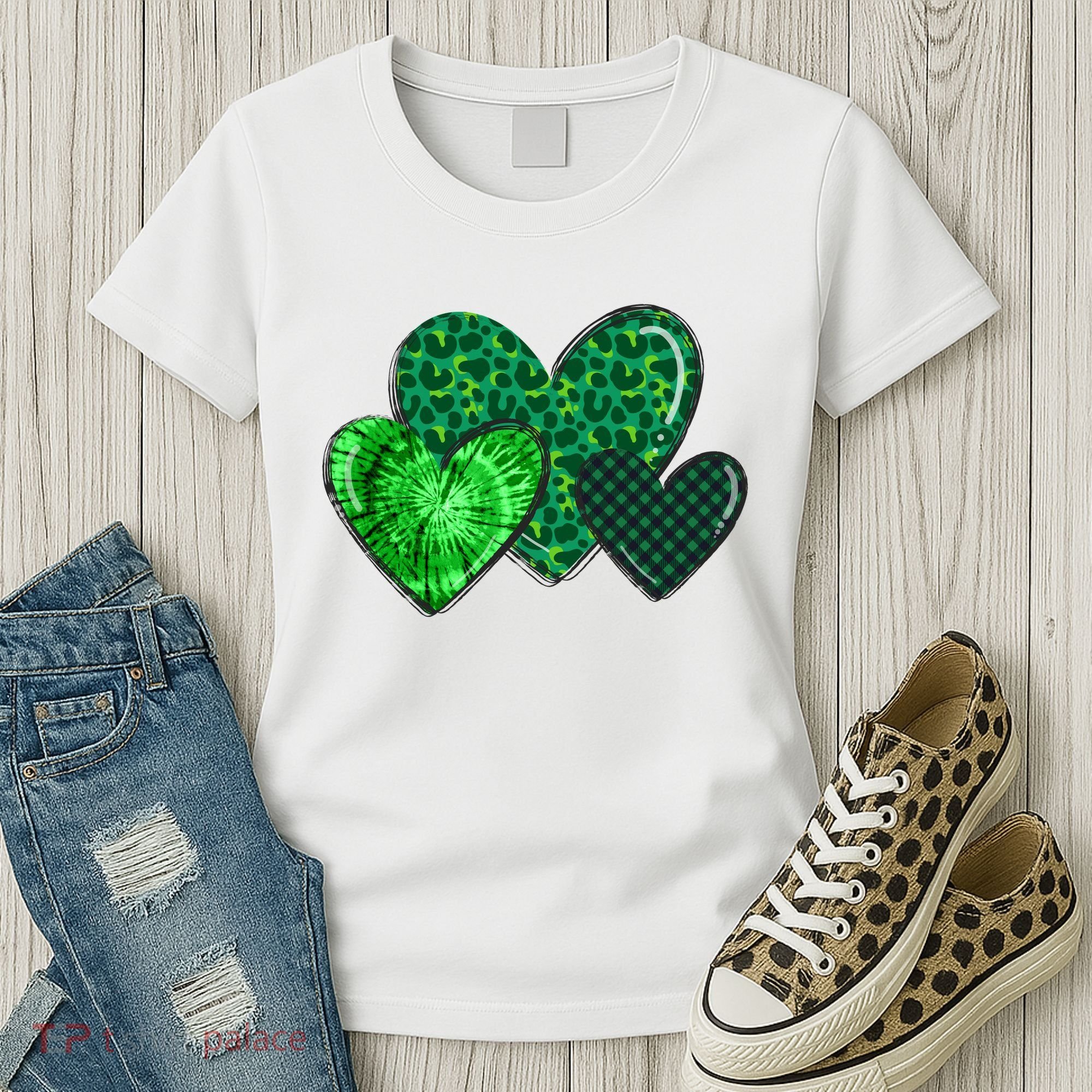 St Patricks Day Festive Heart Women's T-Shirt
