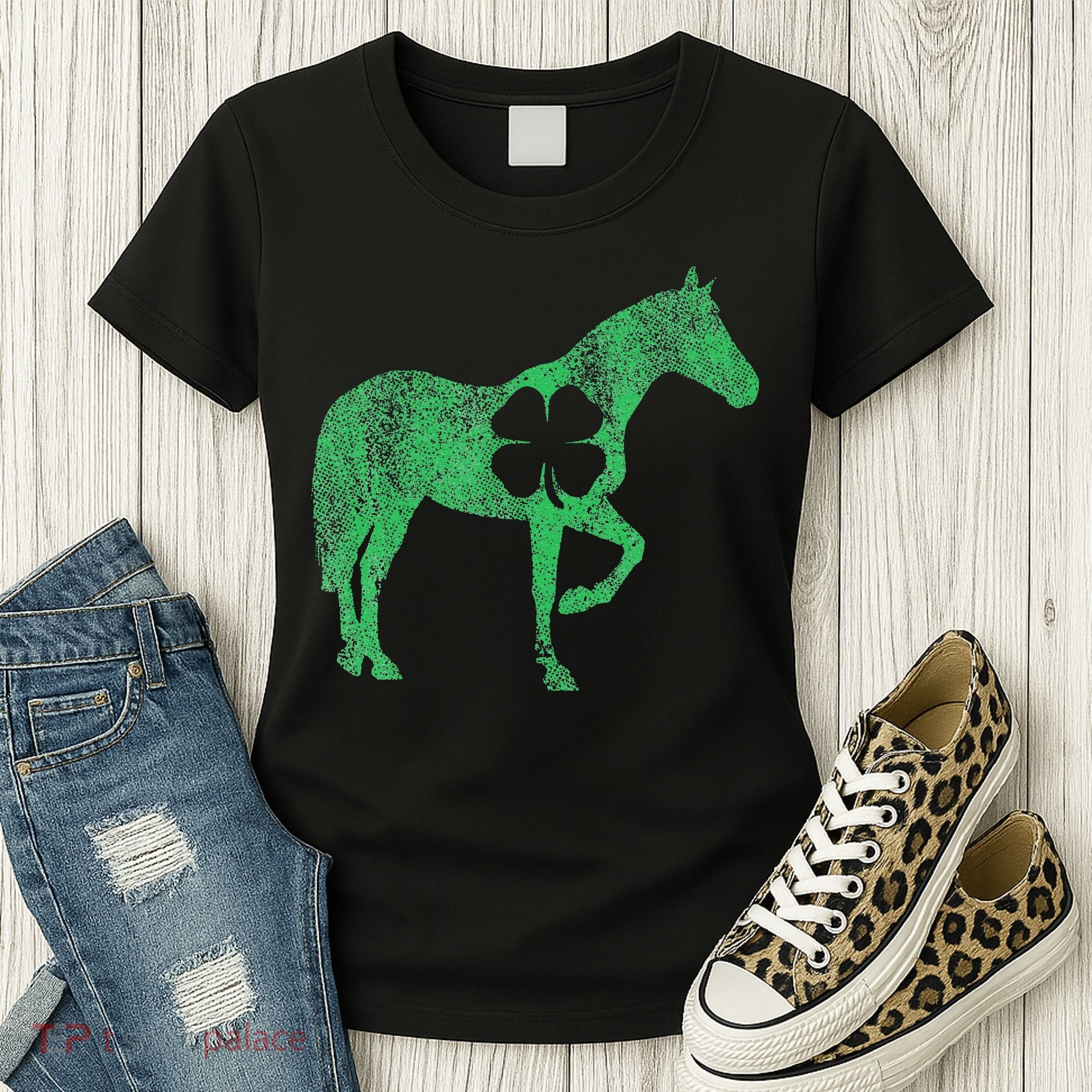 St Patrick's Day Shamrock Horse Irish Green Saint Paddy's Women's T-Shirt
