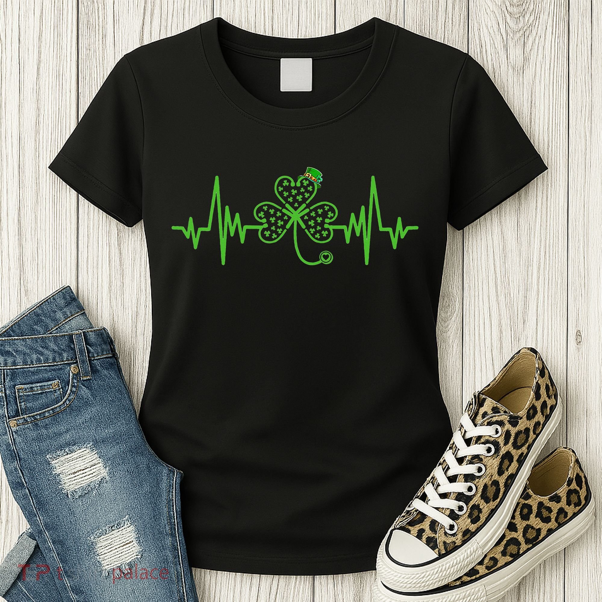 St Patricks Day Clover Heartbeat Irish Nurse Shamrock Women's T-Shirt