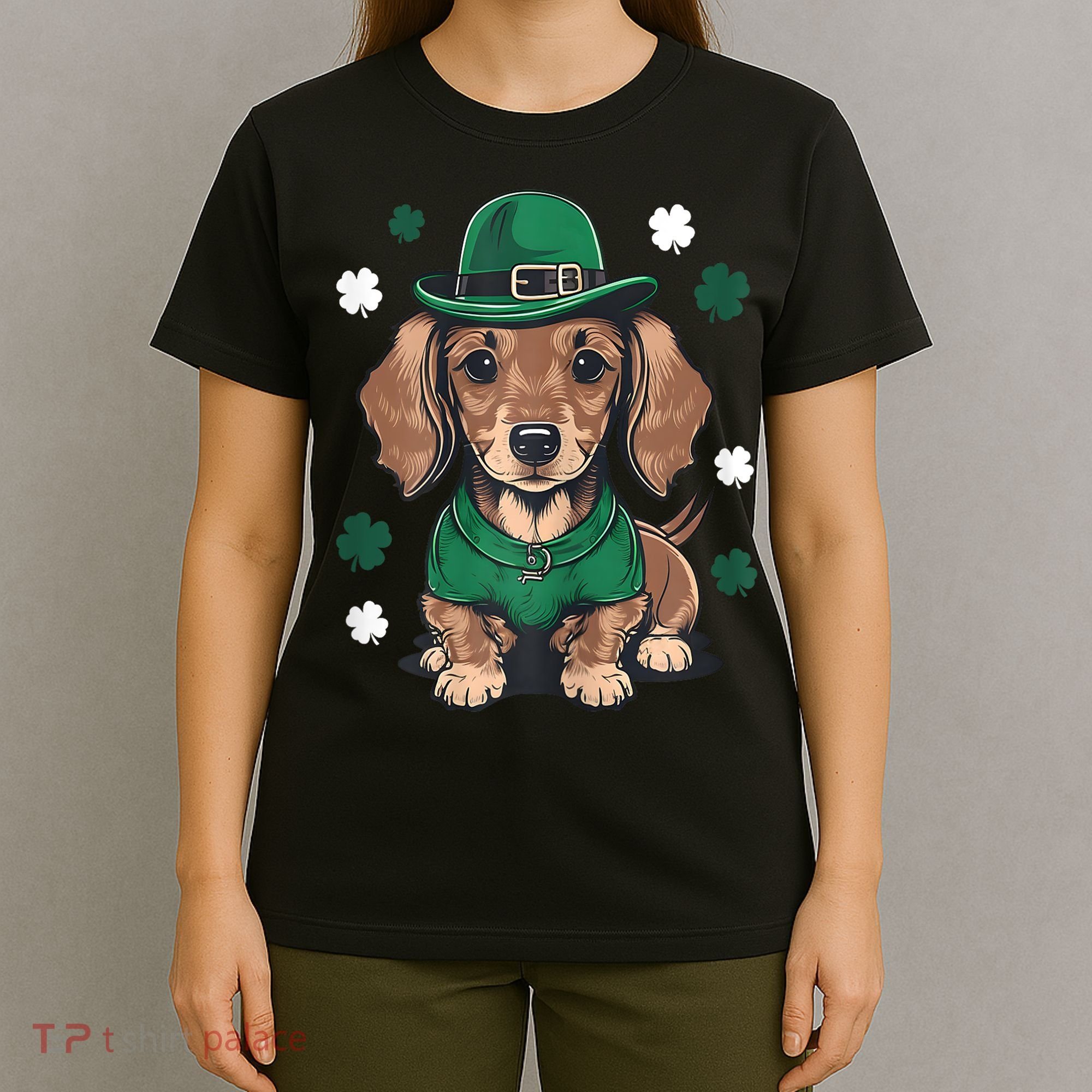 St Patricks Day Cute Dachshund Weiner Dog Shamrock Gift T-Shirt