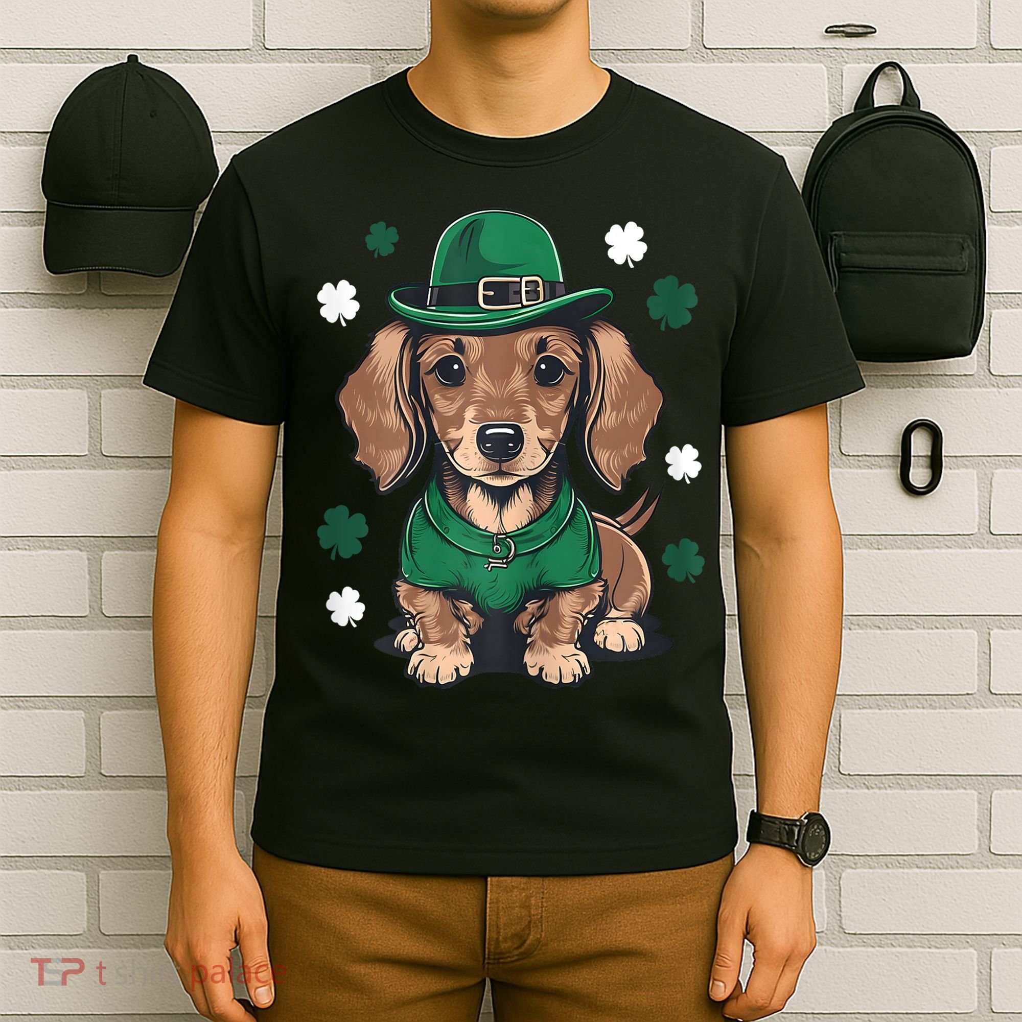 St Patricks Day Cute Dachshund Weiner Dog Shamrock Gift T-Shirt