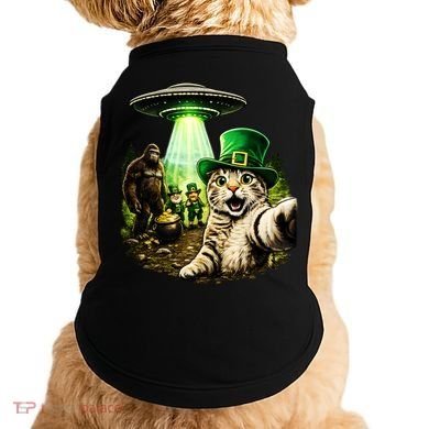 St Patricks Day Cat Selfie Leprechaun Bigfoot UFO Doggie Tank