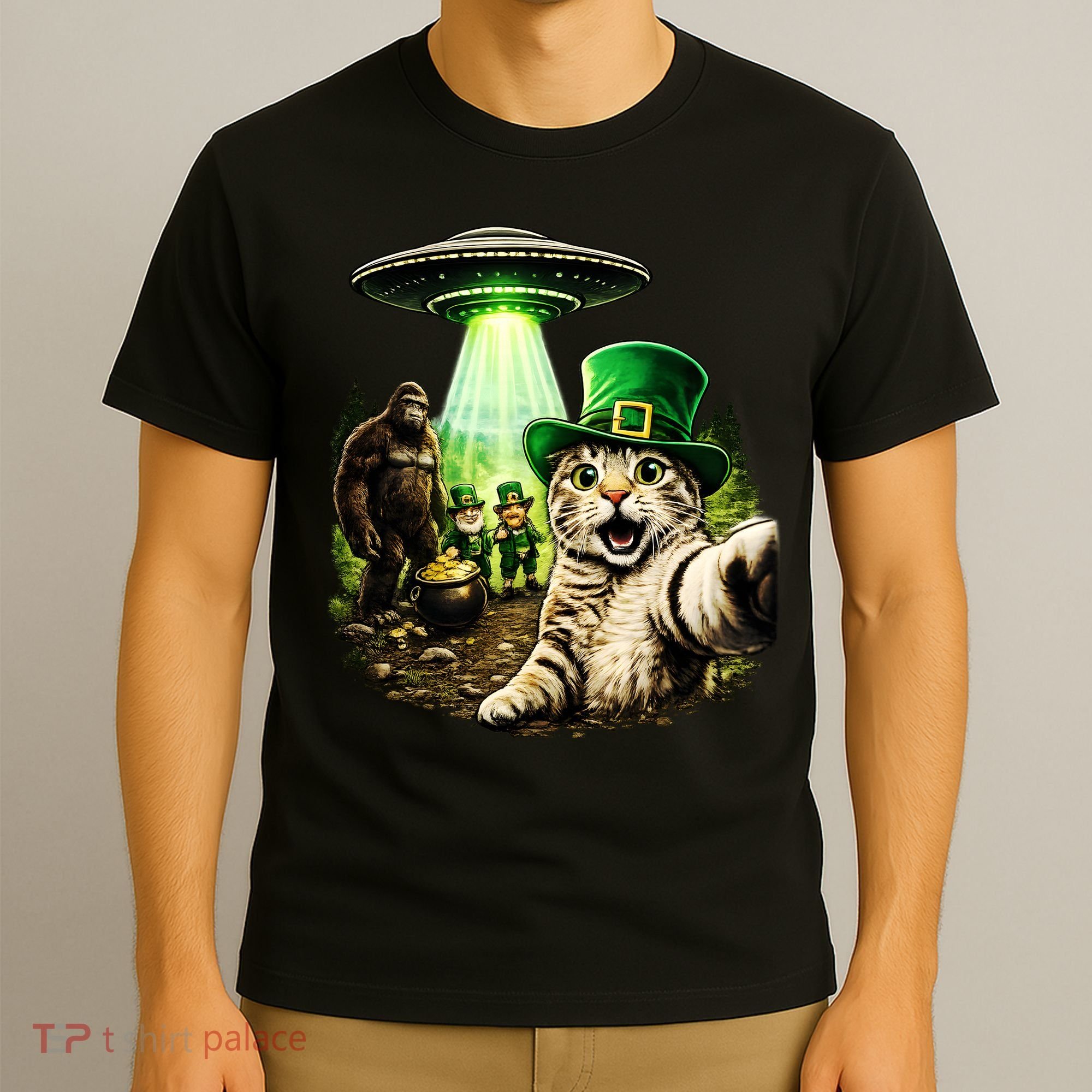 St Patricks Day Cat Selfie Leprechaun Bigfoot UFO T-Shirt