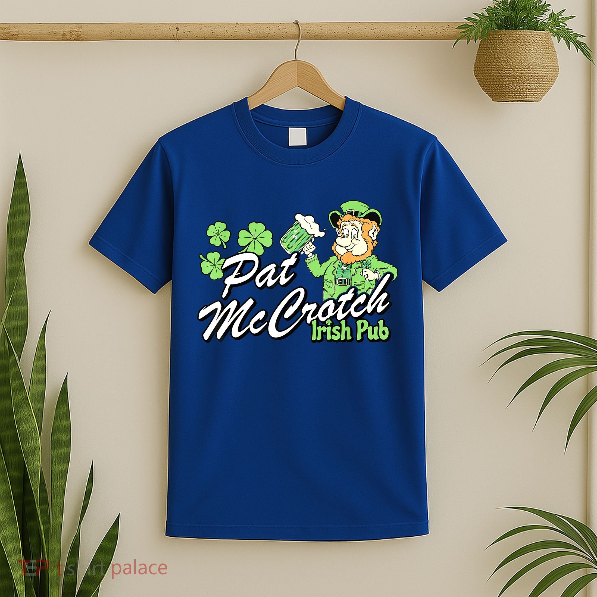 St. PattyS Day Pat Mccrotch Irish Pub Lucky Clover T-Shirt