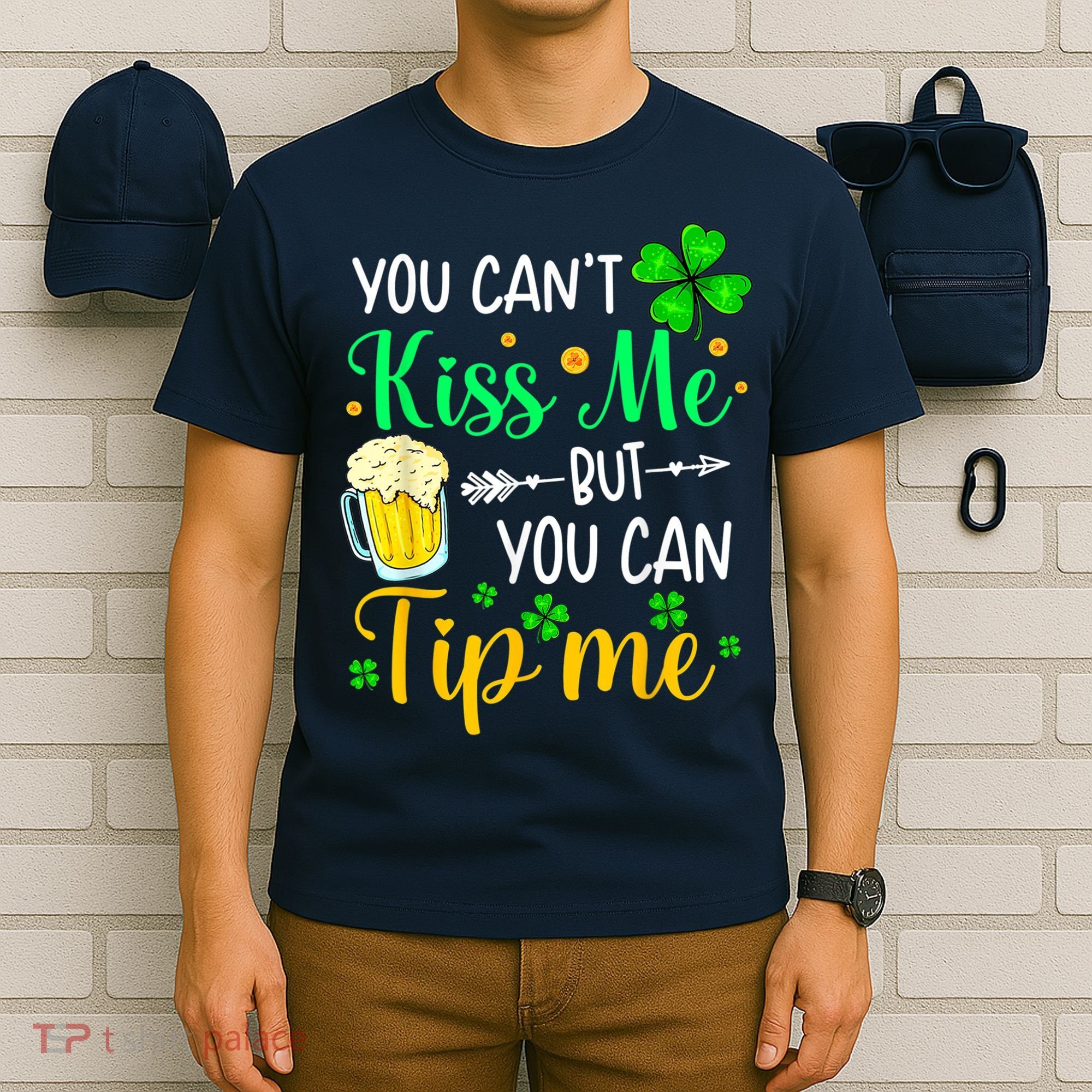 St Patrick's Day Lucky Shamrock Waitress Bartender Waiter T-Shirt