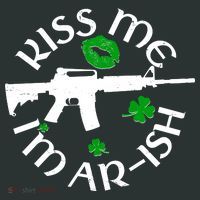 St Patricks Day Kiss Me Im Arish Ar Gun Mousepad thumb 1