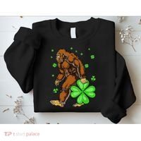 St Patrick's Day Bigfoot Irish Sasqautch Saint Padd Sweatshirt thumb 2