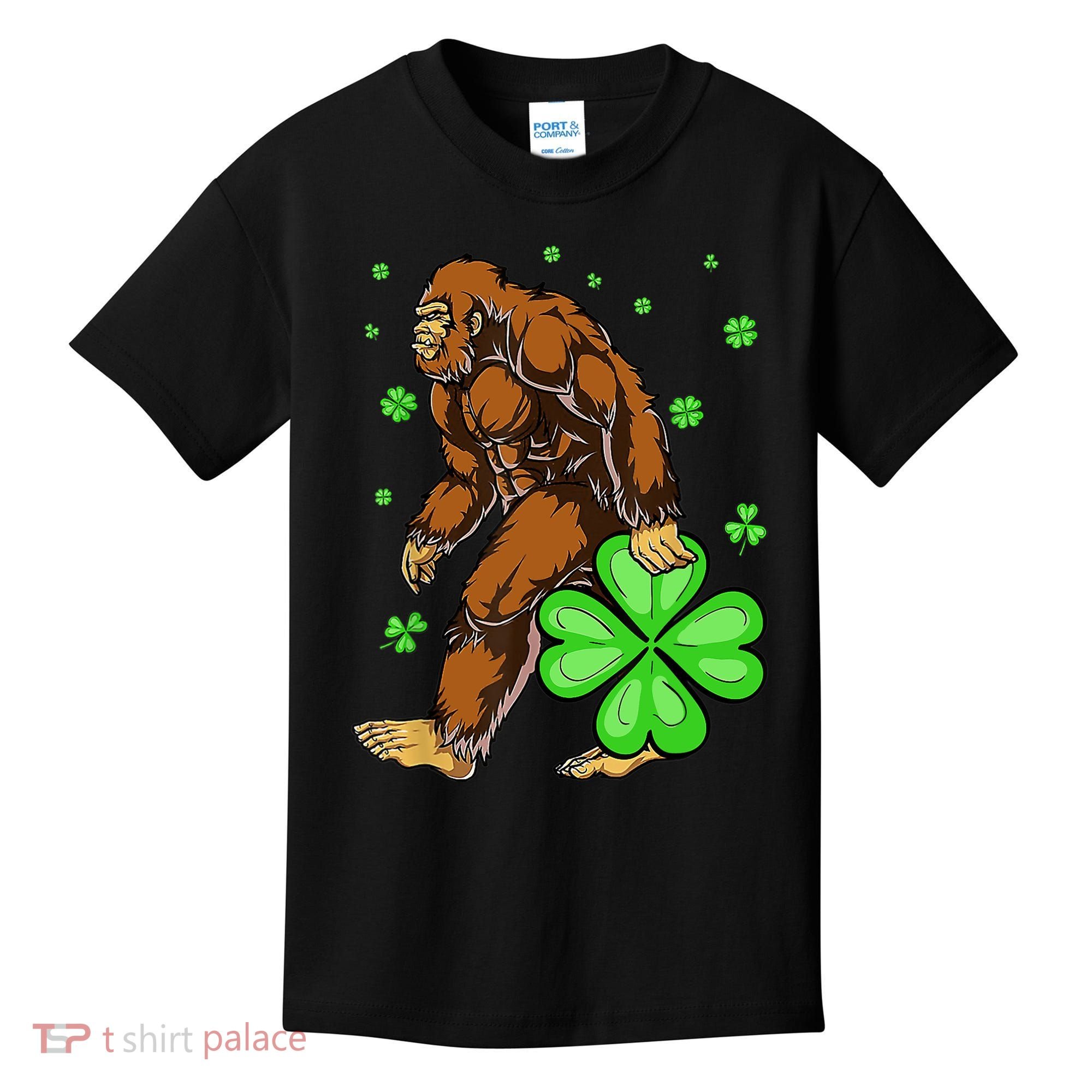 St Patrick's Day Bigfoot Irish Sasqautch Saint Padd Kids T-Shirt