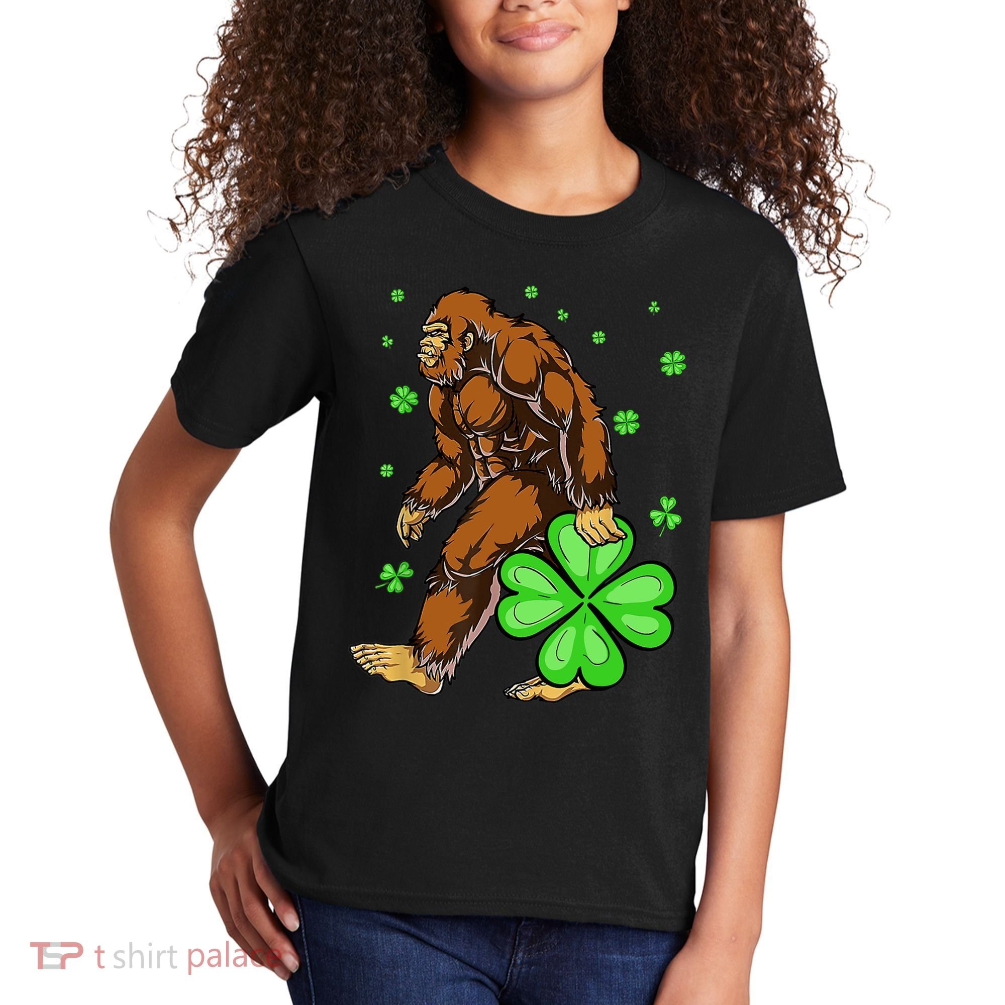 St Patrick's Day Bigfoot Irish Sasqautch Saint Padd Kids T-Shirt