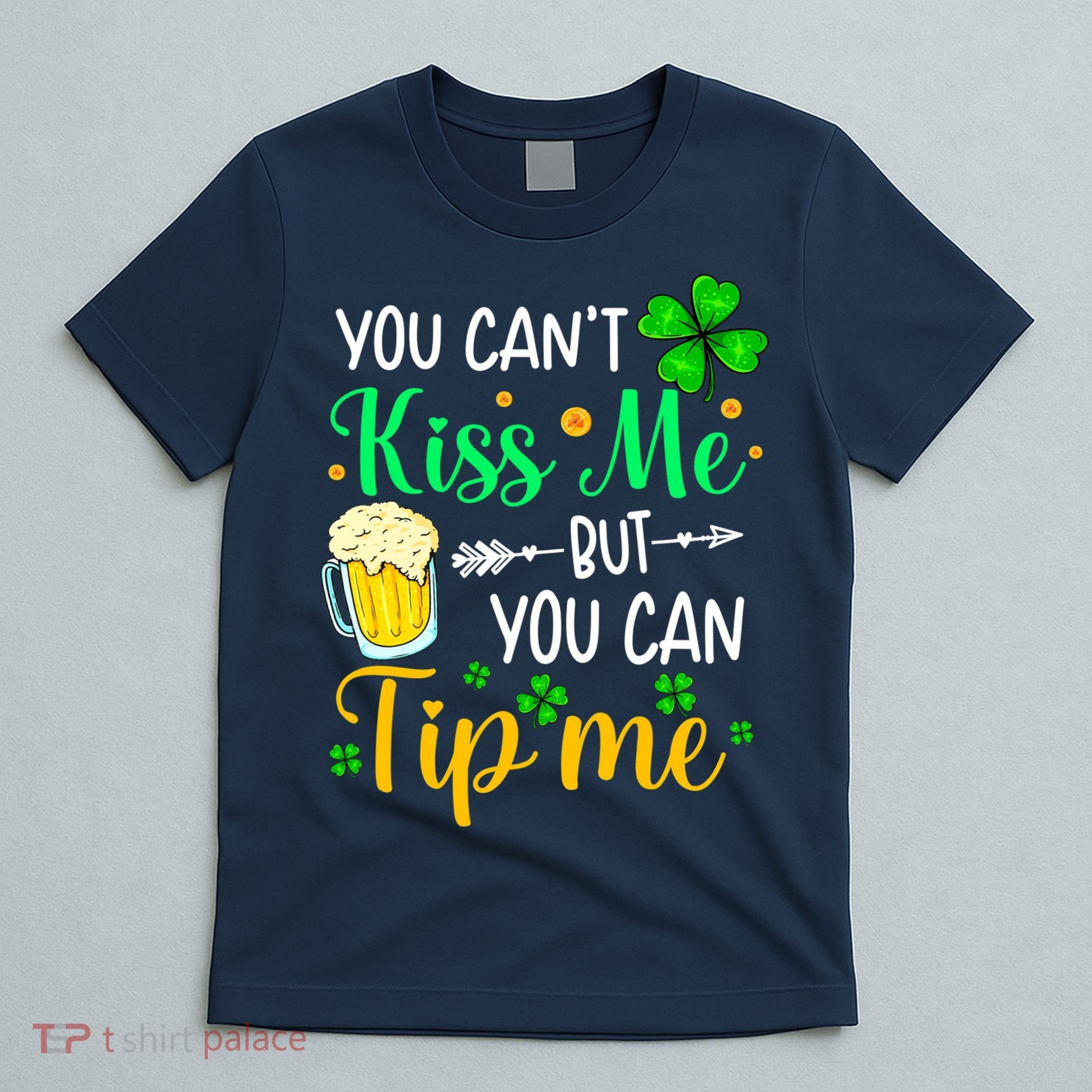 St Patrick's Day Lucky Shamrock Waitress Bartender Waiter T-Shirt