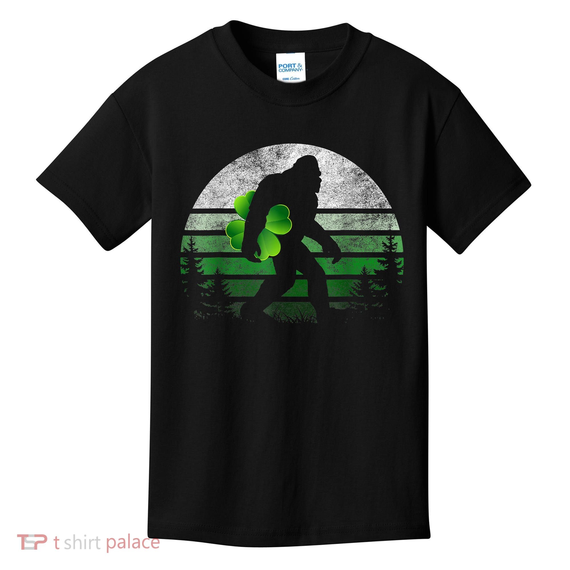St Patricks Day Bigfoot Irish Shamrock Sasquatch Clover Leaf Kids T-Shirt