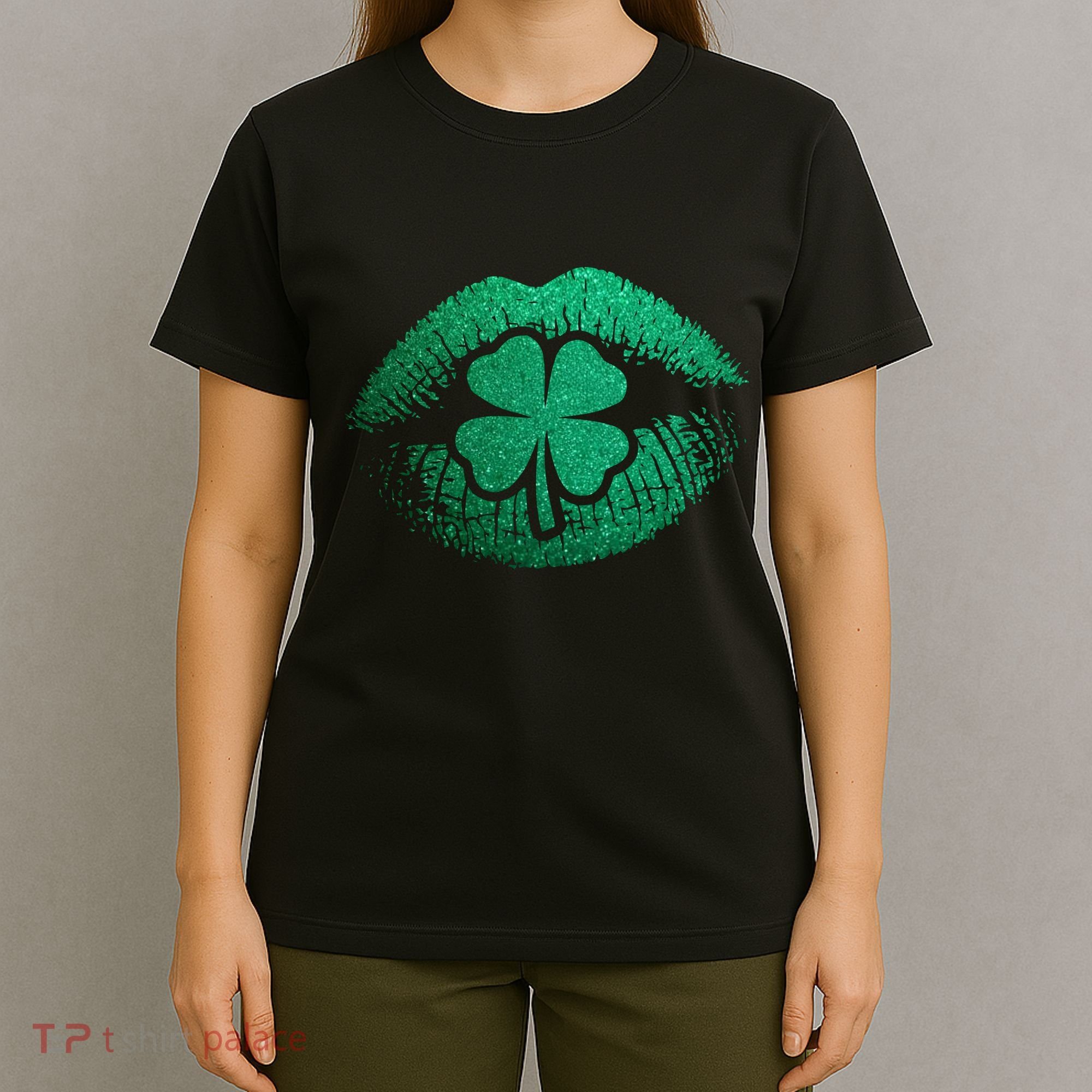 St PatrickS Day Irish Leaf Clover Lips T-Shirt