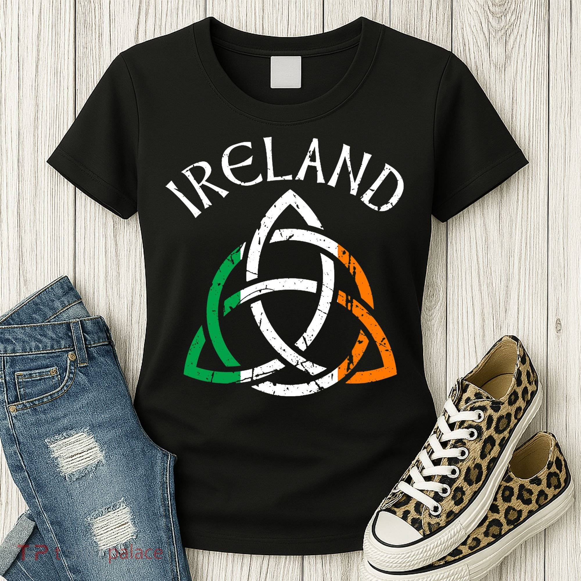 St Patricks Day for Adults Celtic Knot Ireland Women's T-Shirt