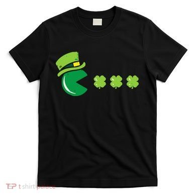 St Patricks Day Eating Shamrock Retro Gamer T-Shirt
