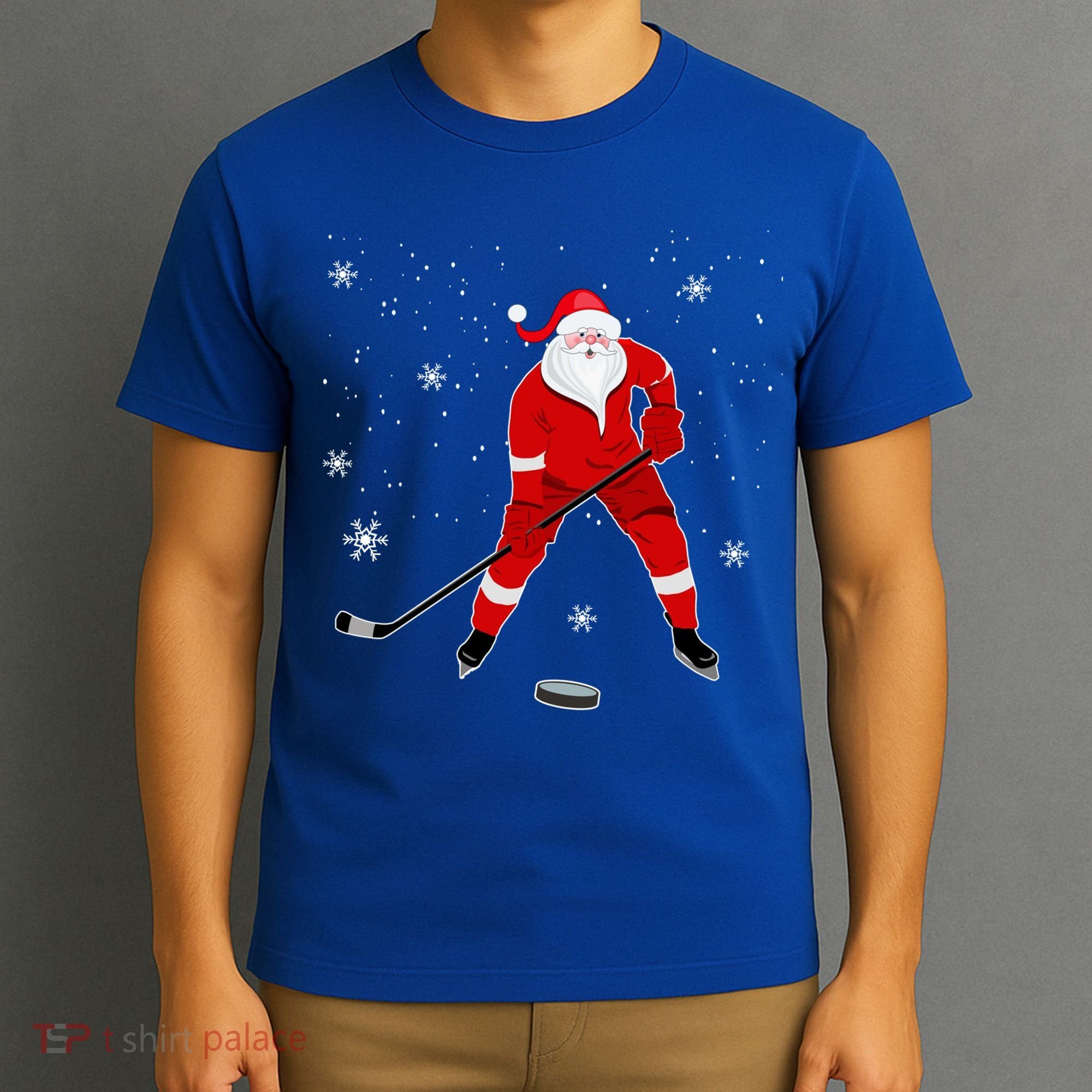 Santa Playing Hockey Christmas Gift For Hockey Players Gift T-Shirt