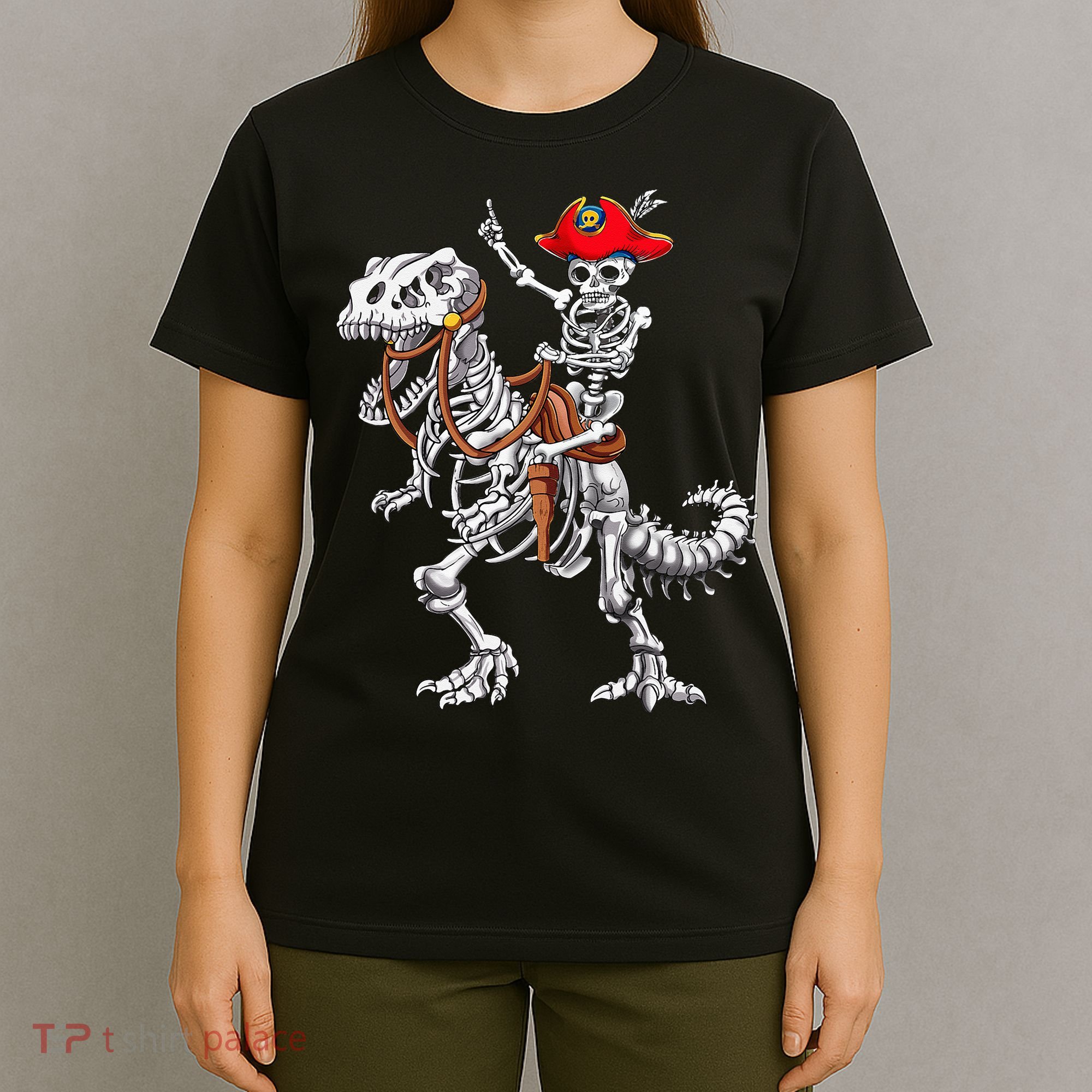 Skeleton Pirate Riding Skeleton Dinosaur Halloween Costume T-Shirt