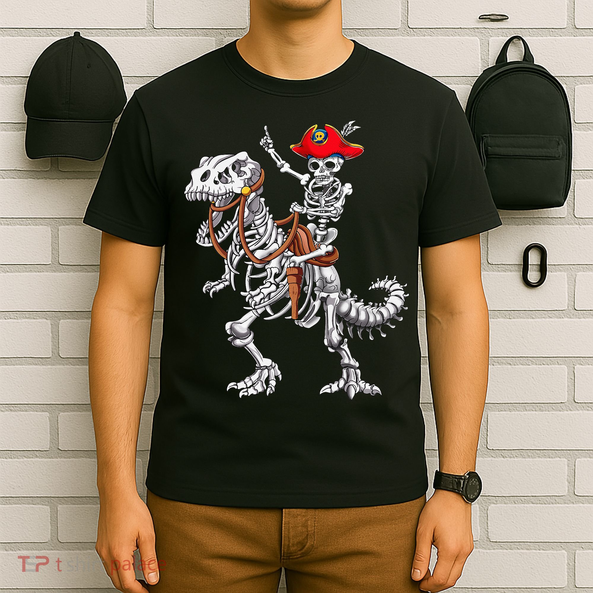 Skeleton Pirate Riding Skeleton Dinosaur Halloween Costume T-Shirt